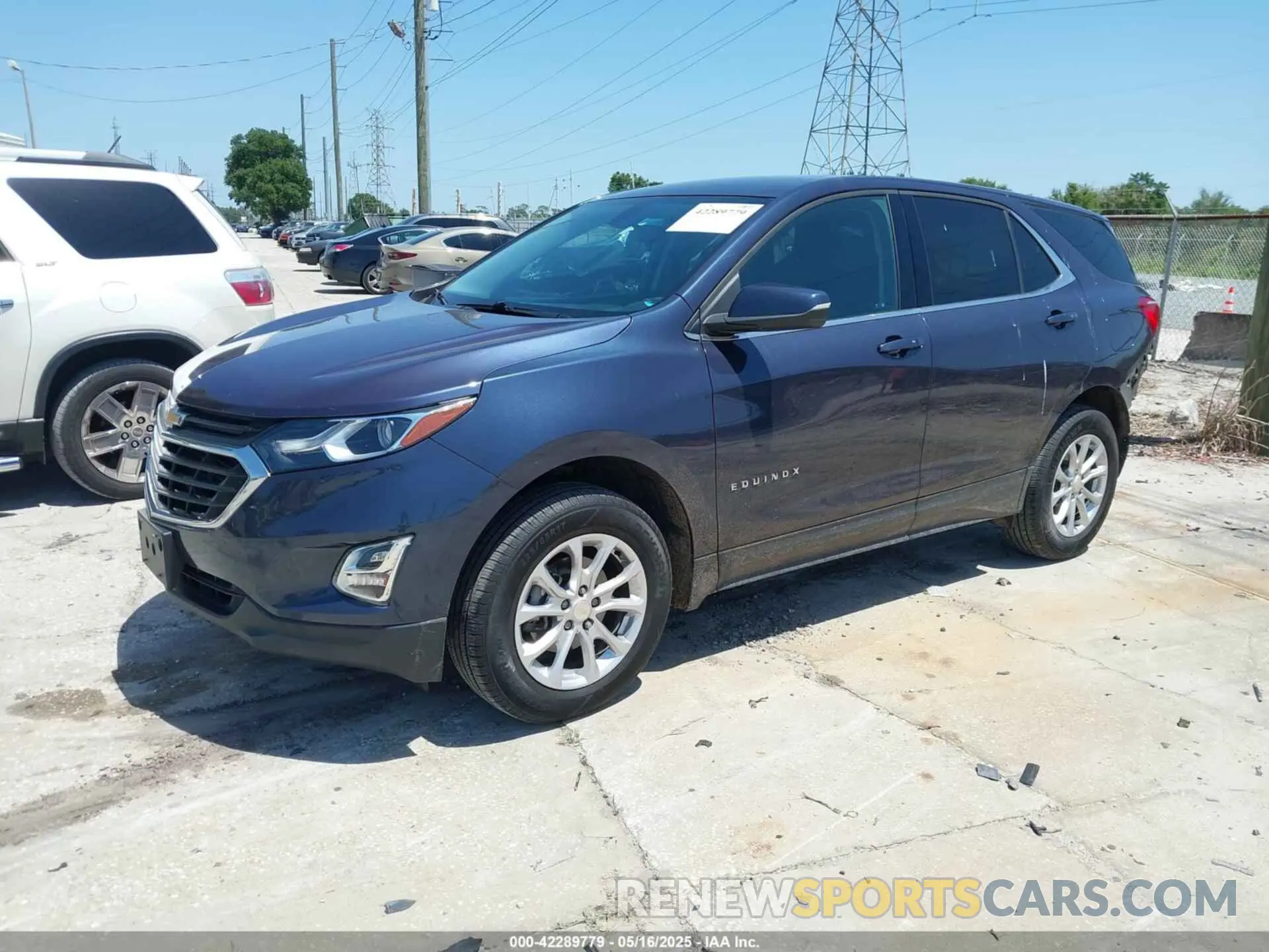 2 fotografías del automóvil dañado 3GNAXUEV4KL297914 CHEVROLET EQUINOX 2019