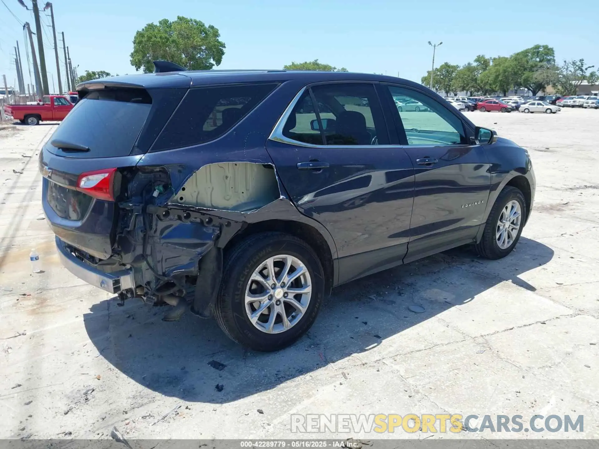 4 fotografías del automóvil dañado 3GNAXUEV4KL297914 CHEVROLET EQUINOX 2019