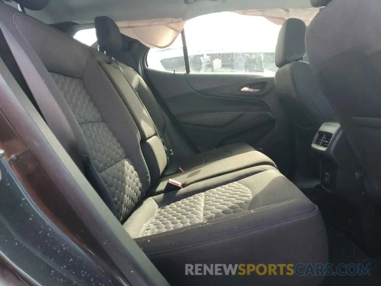 11 fotografías del automóvil dañado 3GNAXUEV4KS570758 CHEVROLET EQUINOX 2019