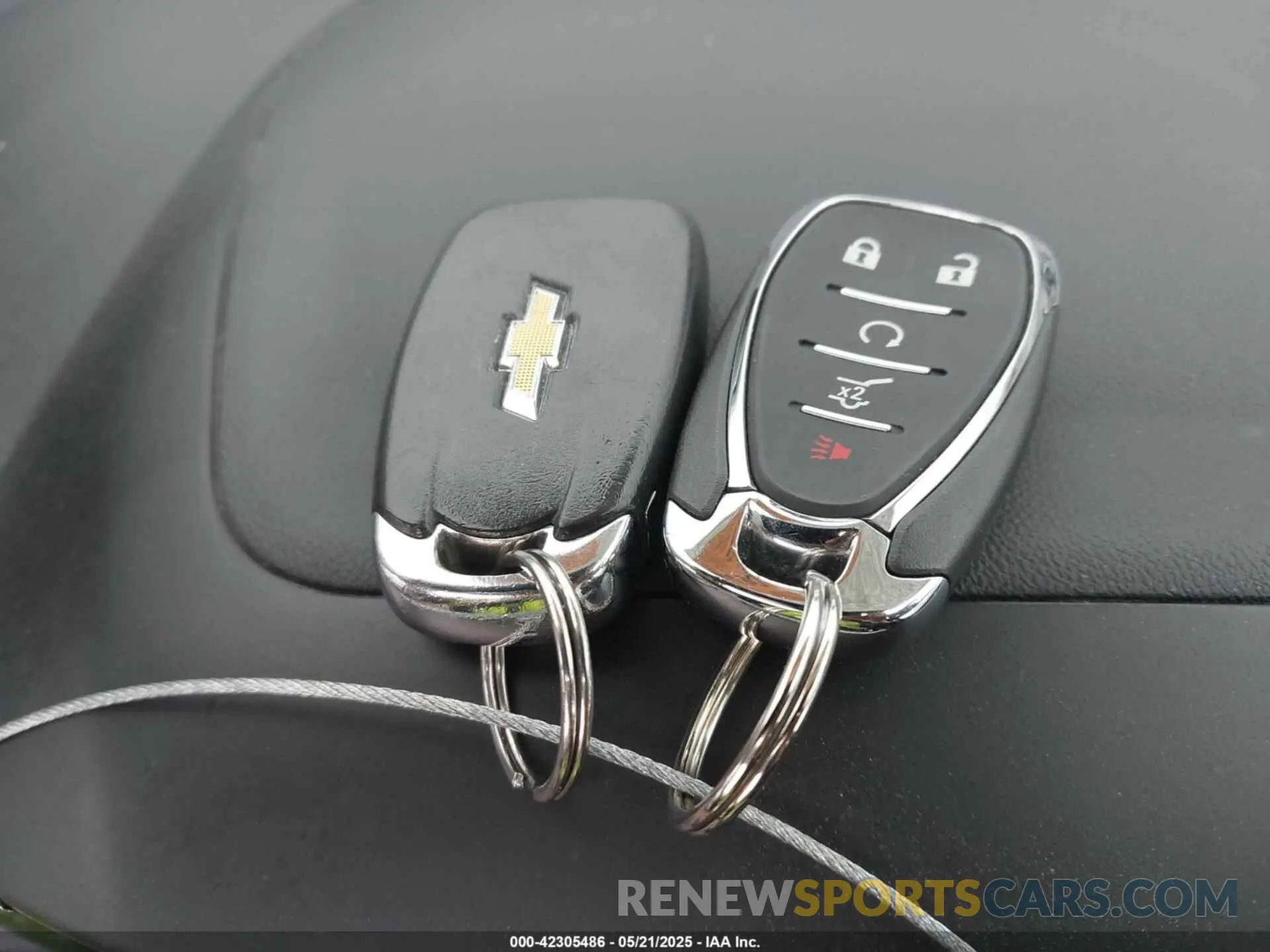 11 fotografías del automóvil dañado 3GNAXUEV4KS577841 CHEVROLET EQUINOX 2019