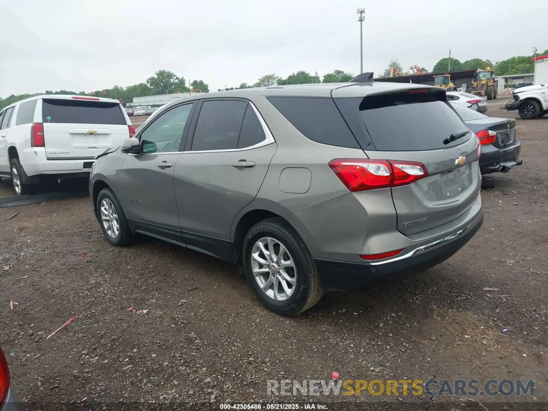 3 fotografías del automóvil dañado 3GNAXUEV4KS577841 CHEVROLET EQUINOX 2019