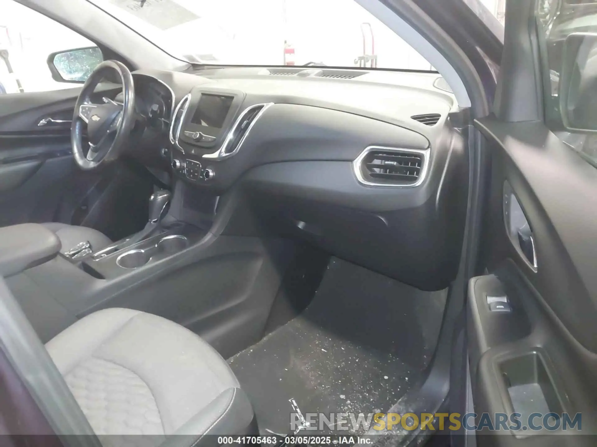 5 fotografías del automóvil dañado 3GNAXUEV5KL239410 CHEVROLET EQUINOX 2019