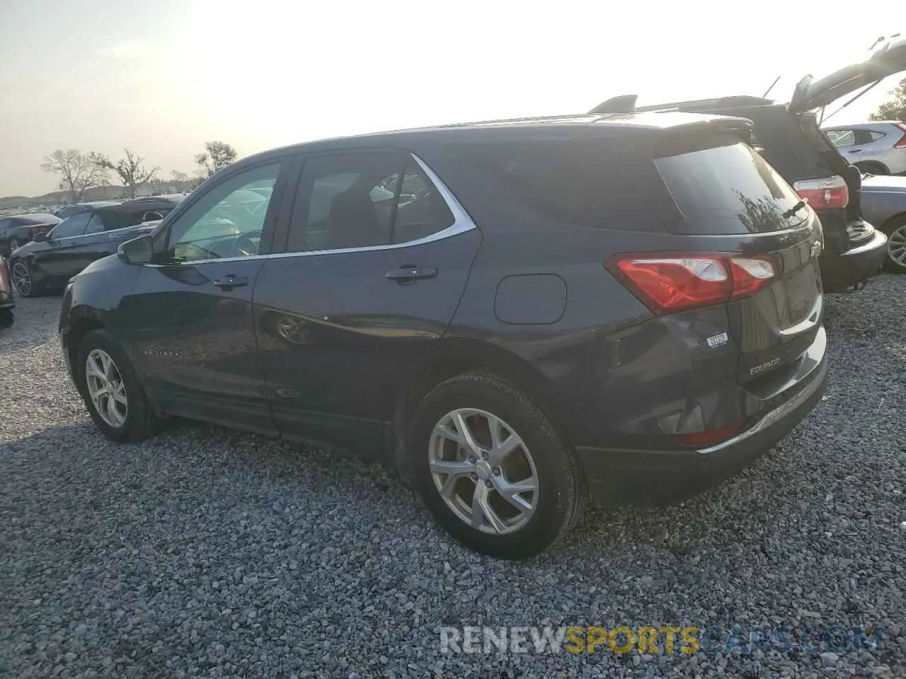 2 fotografías del automóvil dañado 3GNAXUEV6KL323235 CHEVROLET EQUINOX 2019