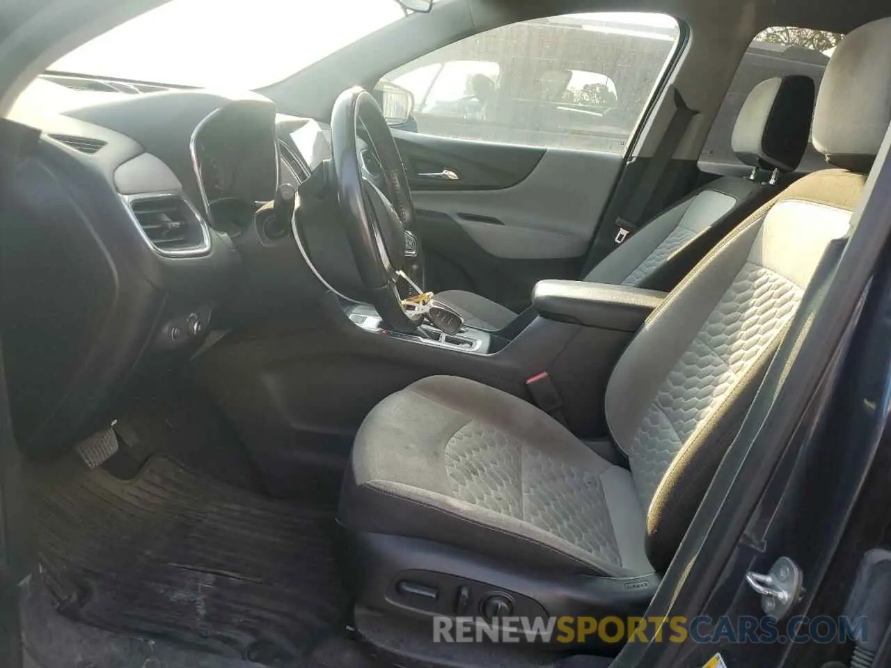 7 fotografías del automóvil dañado 3GNAXUEV6KL323235 CHEVROLET EQUINOX 2019
