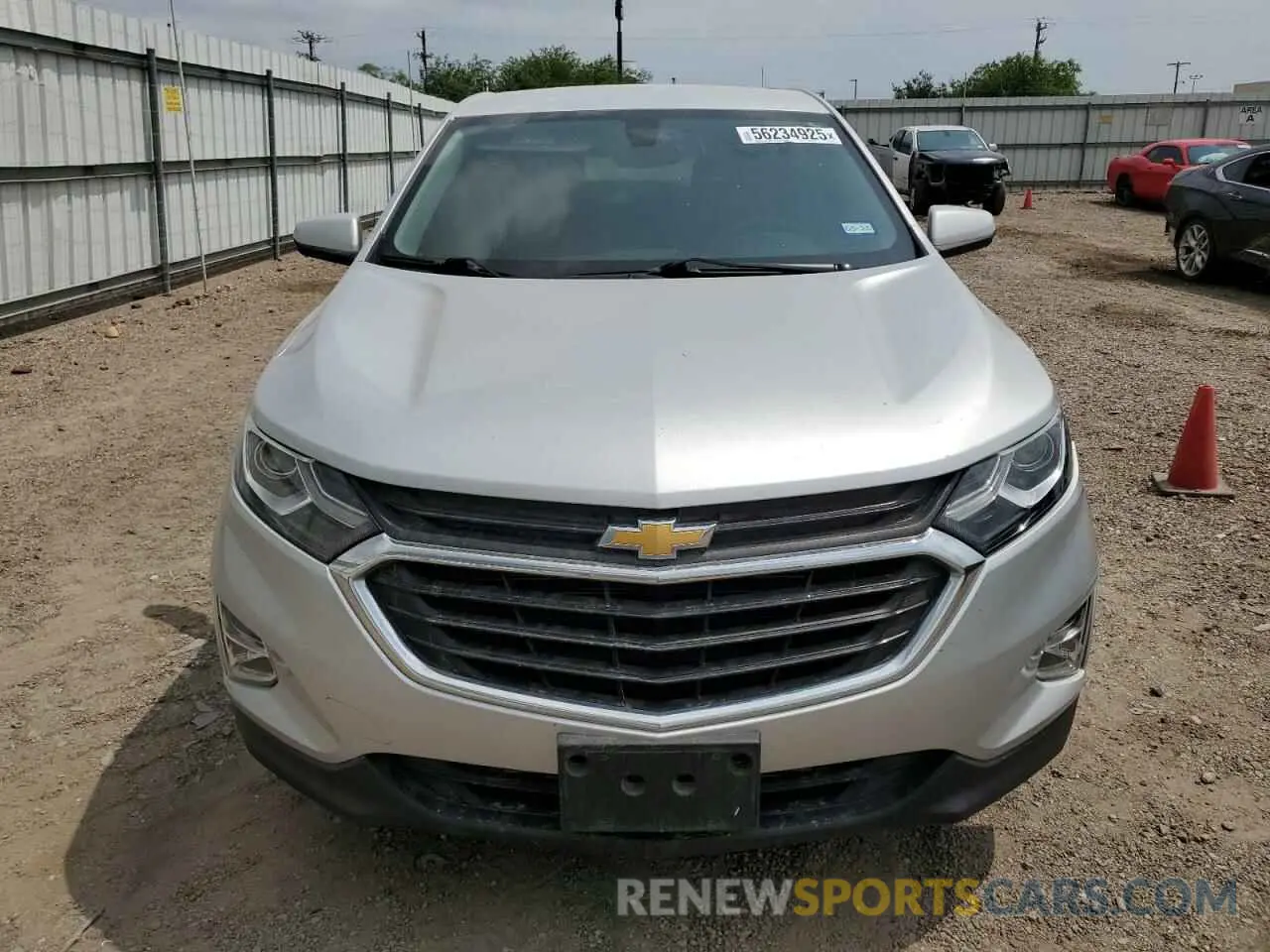 5 fotografías del automóvil dañado 3GNAXUEV6KS521500 CHEVROLET EQUINOX 2019
