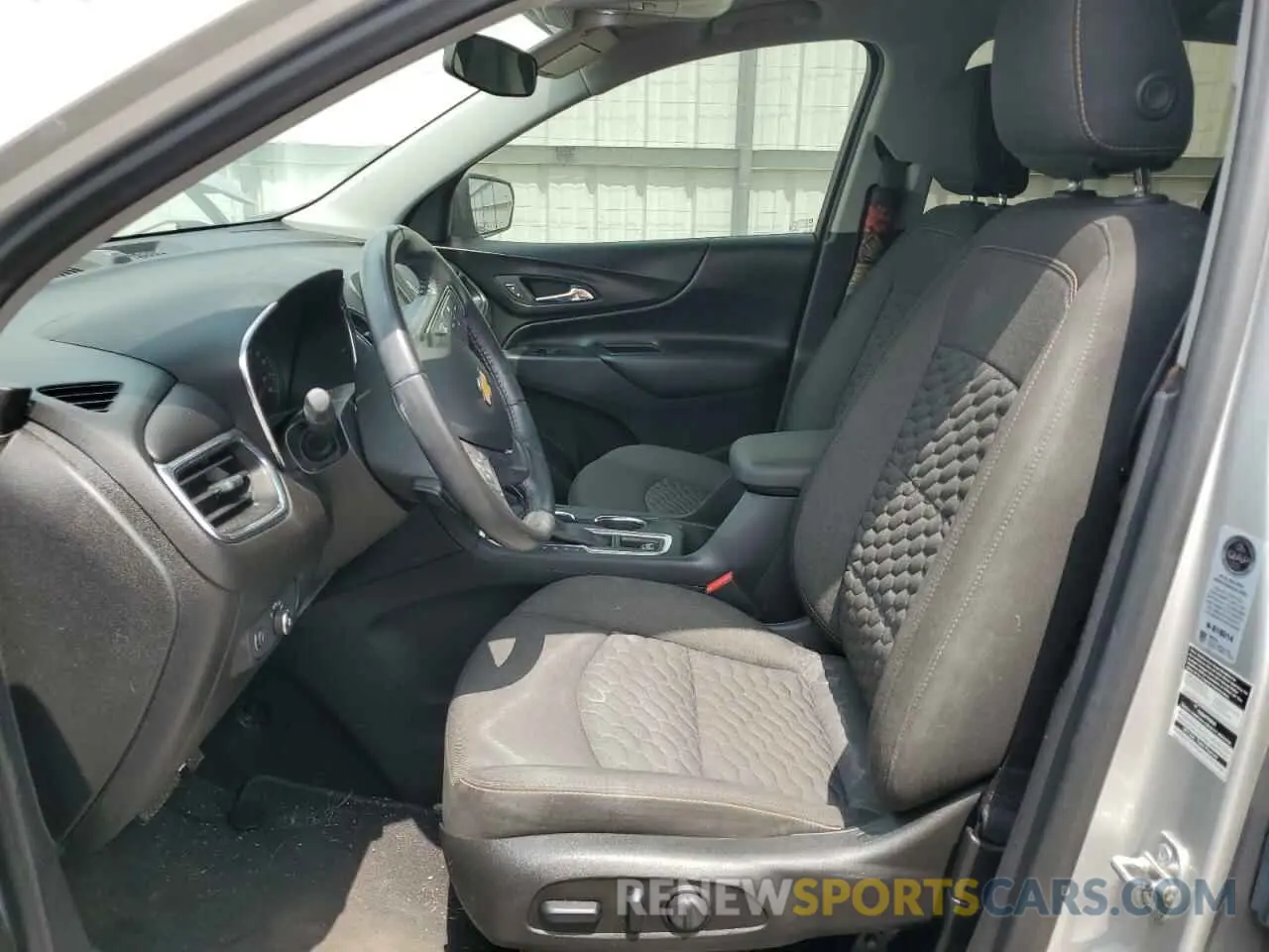 7 fotografías del automóvil dañado 3GNAXUEV6KS521500 CHEVROLET EQUINOX 2019