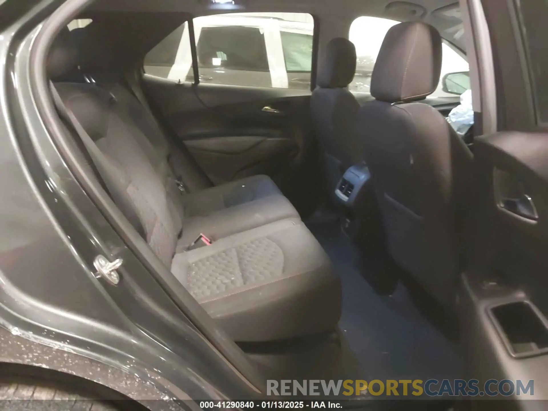8 fotografías del automóvil dañado 3GNAXUEV7KL279665 CHEVROLET EQUINOX 2019