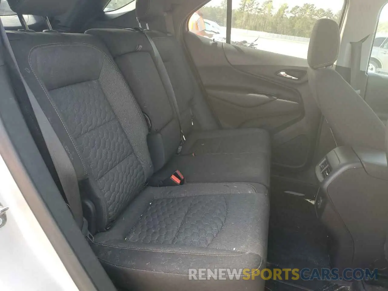 11 fotografías del automóvil dañado 3GNAXUEV7KS660101 CHEVROLET EQUINOX 2019