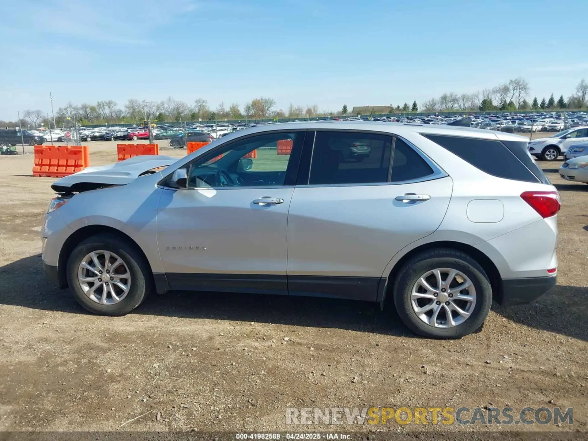 14 fotografías del automóvil dañado 3GNAXUEV8KS506982 CHEVROLET EQUINOX 2019
