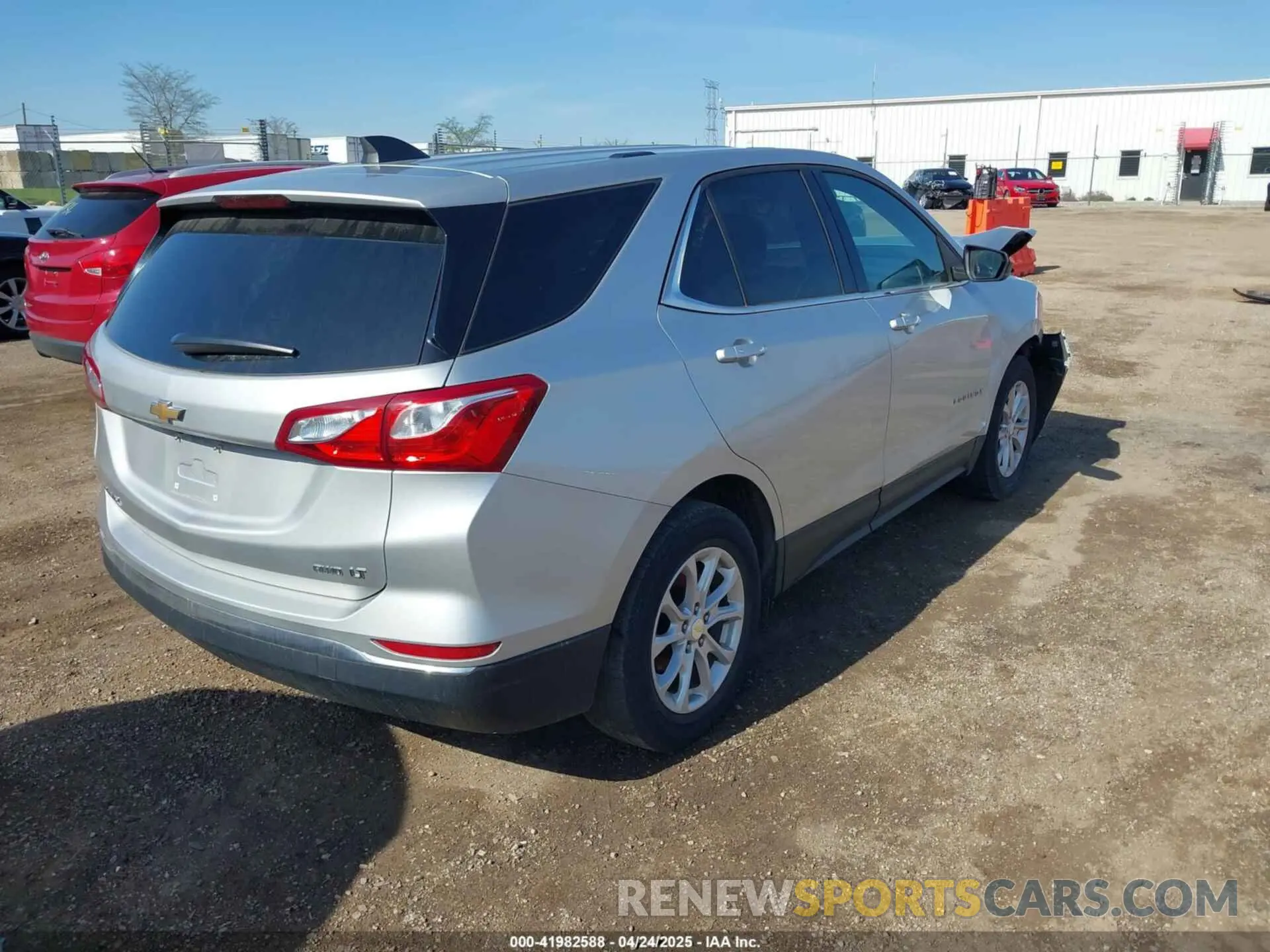 4 fotografías del automóvil dañado 3GNAXUEV8KS506982 CHEVROLET EQUINOX 2019