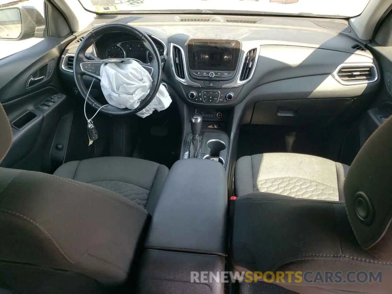 8 fotografías del automóvil dañado 3GNAXUEV9KL211674 CHEVROLET EQUINOX 2019