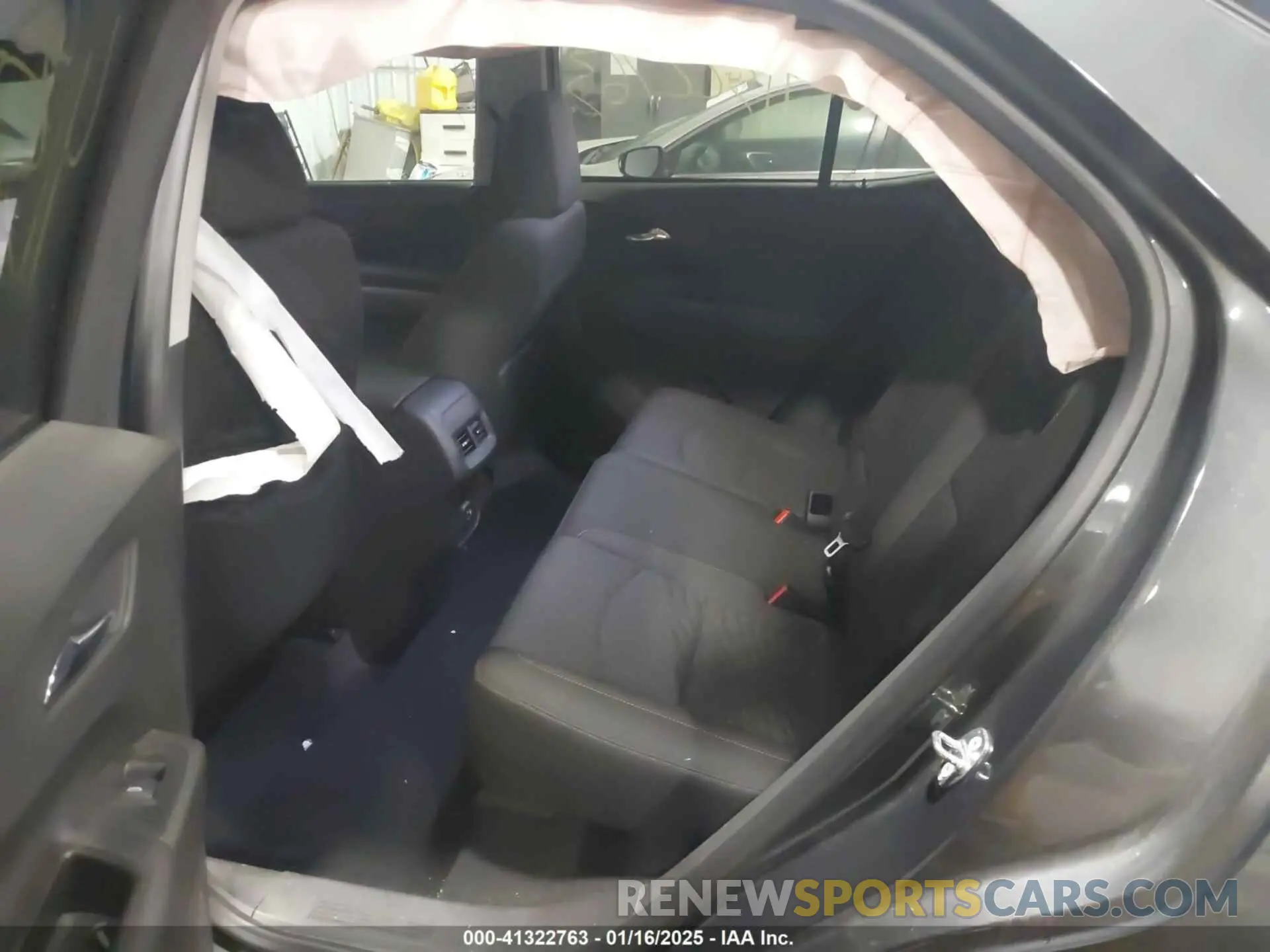 8 fotografías del automóvil dañado 3GNAXUEV9KS614222 CHEVROLET EQUINOX 2019