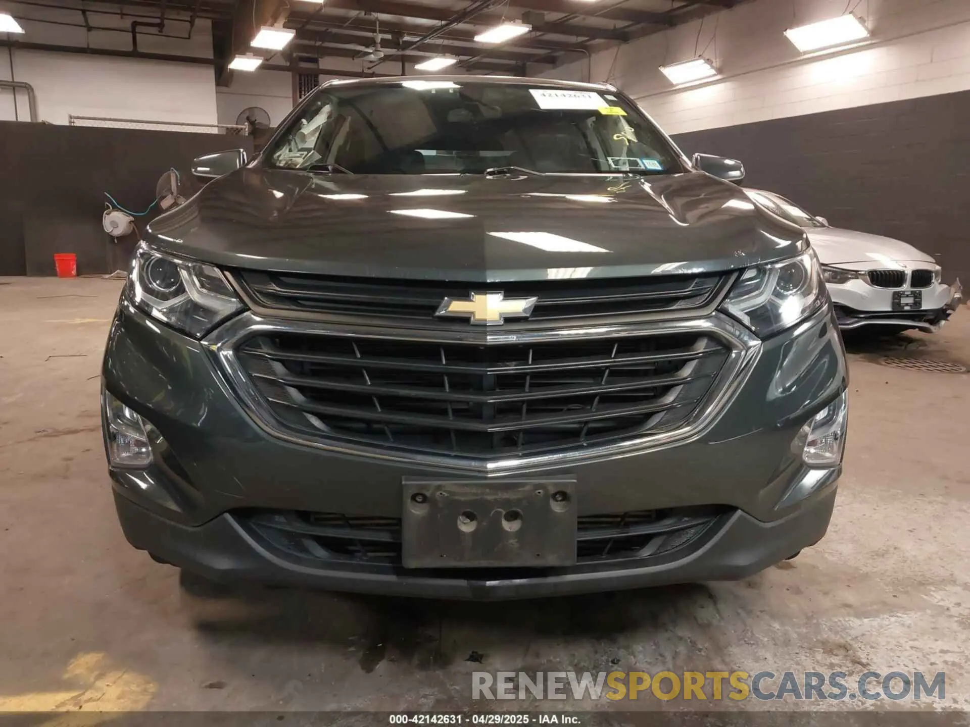 12 fotografías del automóvil dañado 3GNAXUEVXKS557142 CHEVROLET EQUINOX 2019