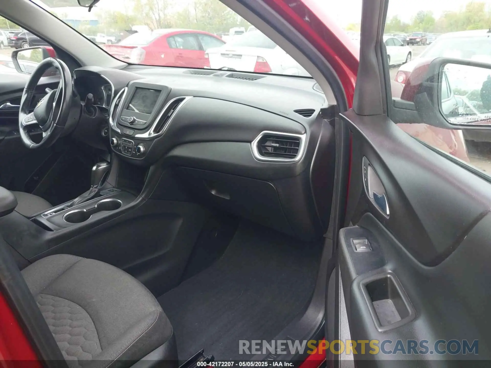 5 fotografías del automóvil dañado 3GNAXVEX6KS568310 CHEVROLET EQUINOX 2019