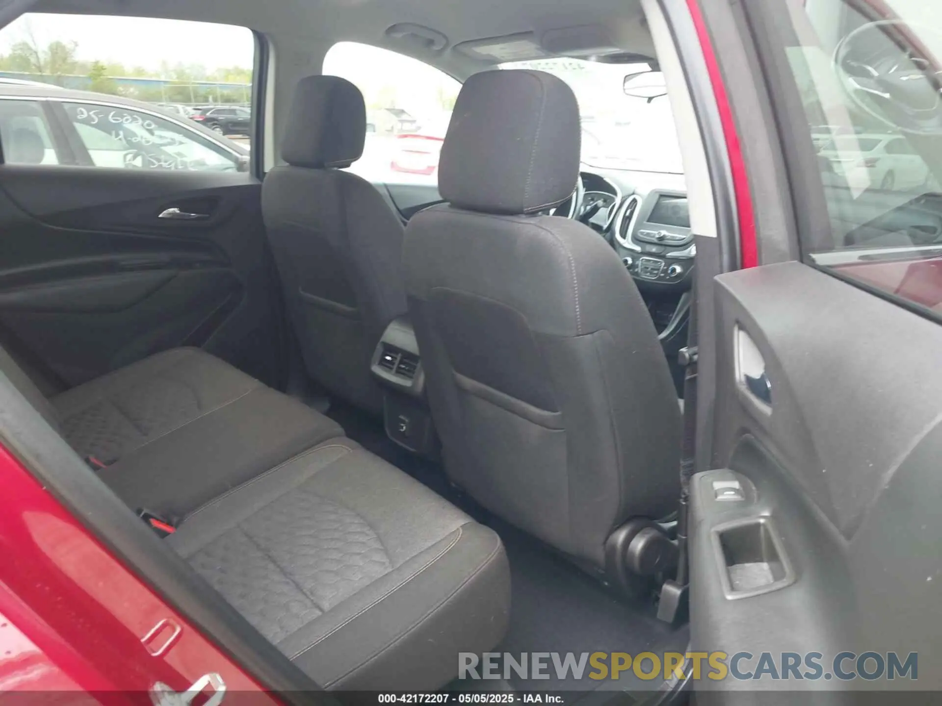 8 fotografías del automóvil dañado 3GNAXVEX6KS568310 CHEVROLET EQUINOX 2019