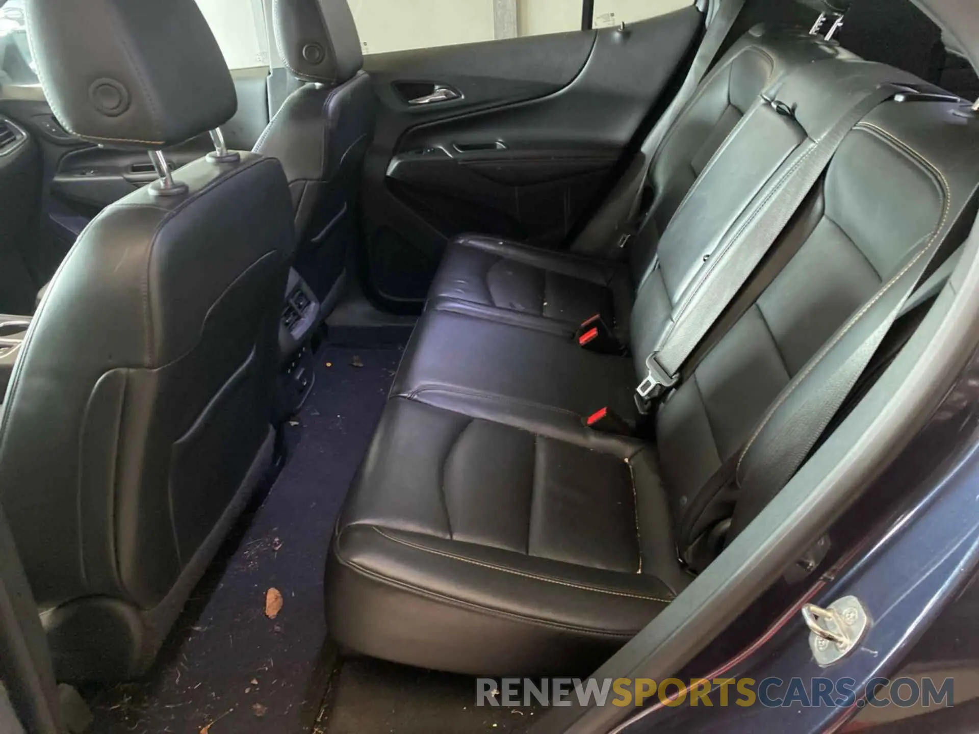 2 fotografías del automóvil dañado 3GNAXXEV8KL262665 CHEVROLET EQUINOX 2019