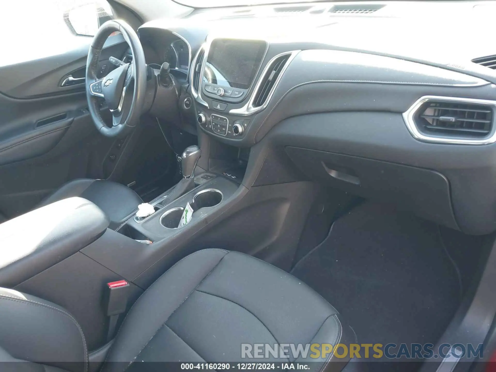 5 fotografías del automóvil dañado 3GNAXYEX0KS637042 CHEVROLET EQUINOX 2019