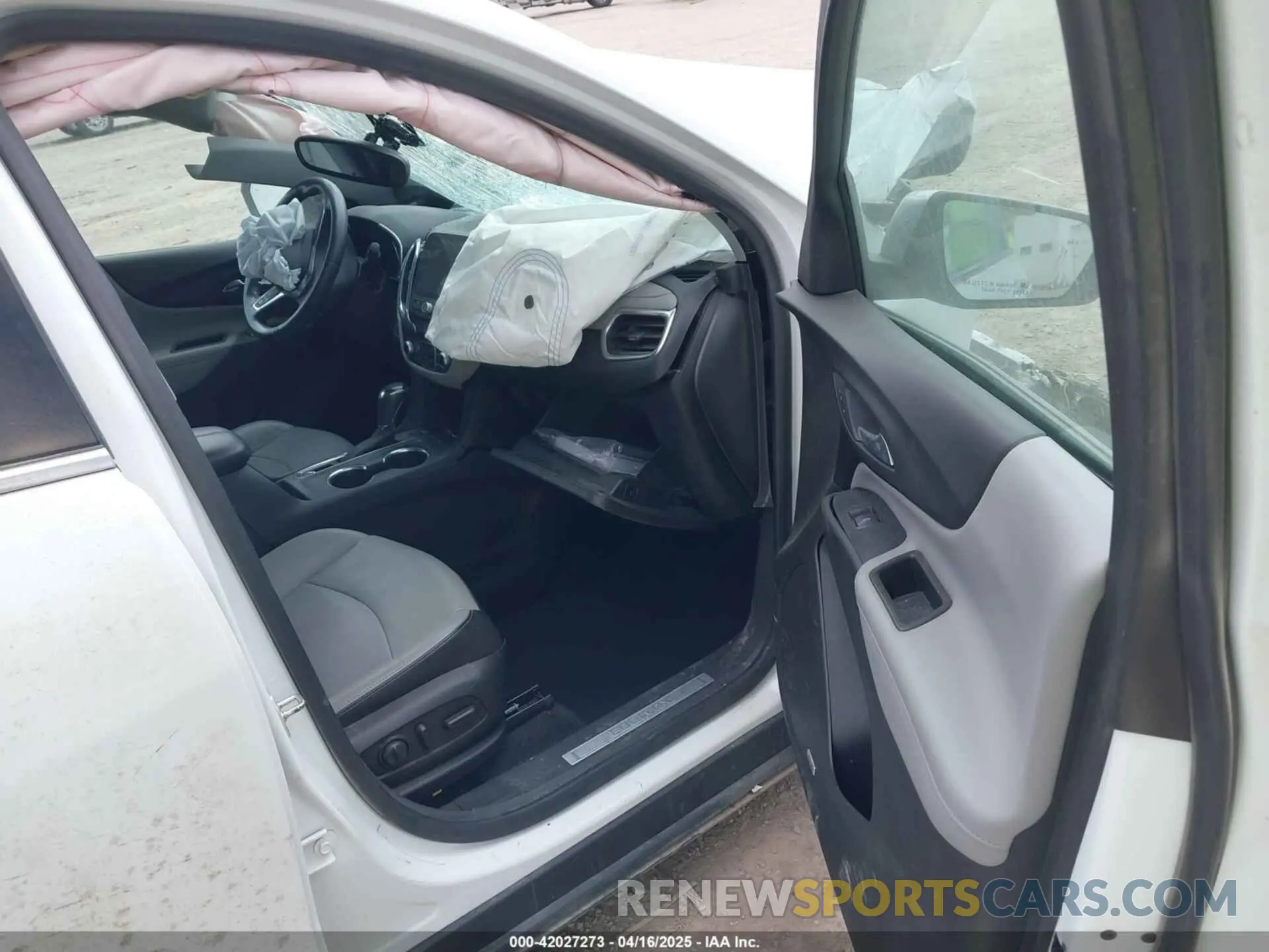 5 fotografías del automóvil dañado 3GNAXZEUXKS598469 CHEVROLET EQUINOX 2019