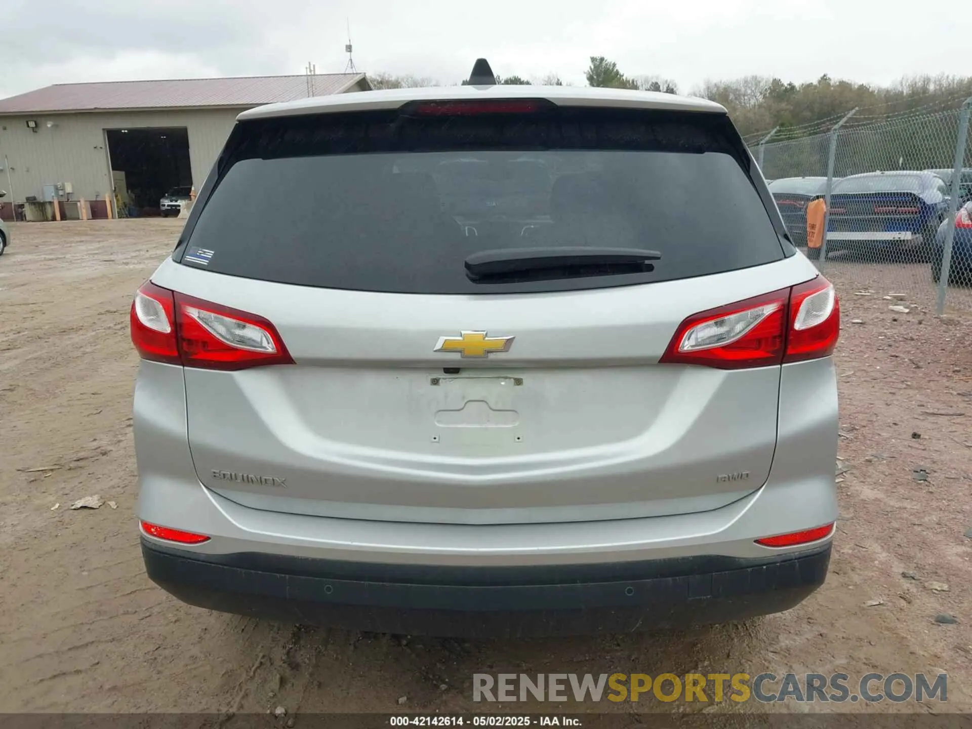 16 fotografías del automóvil dañado 2GNAX5EV2L6232295 CHEVROLET EQUINOX 2020
