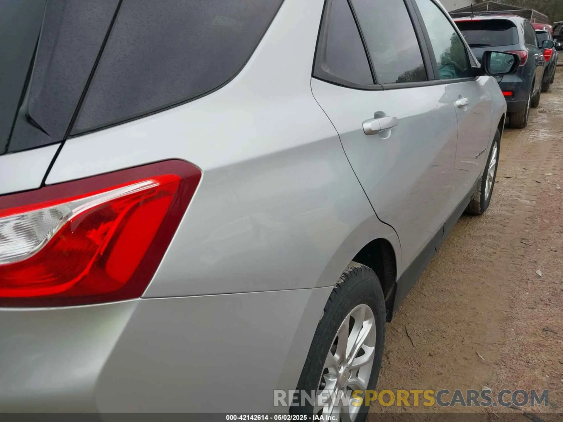 20 fotografías del automóvil dañado 2GNAX5EV2L6232295 CHEVROLET EQUINOX 2020