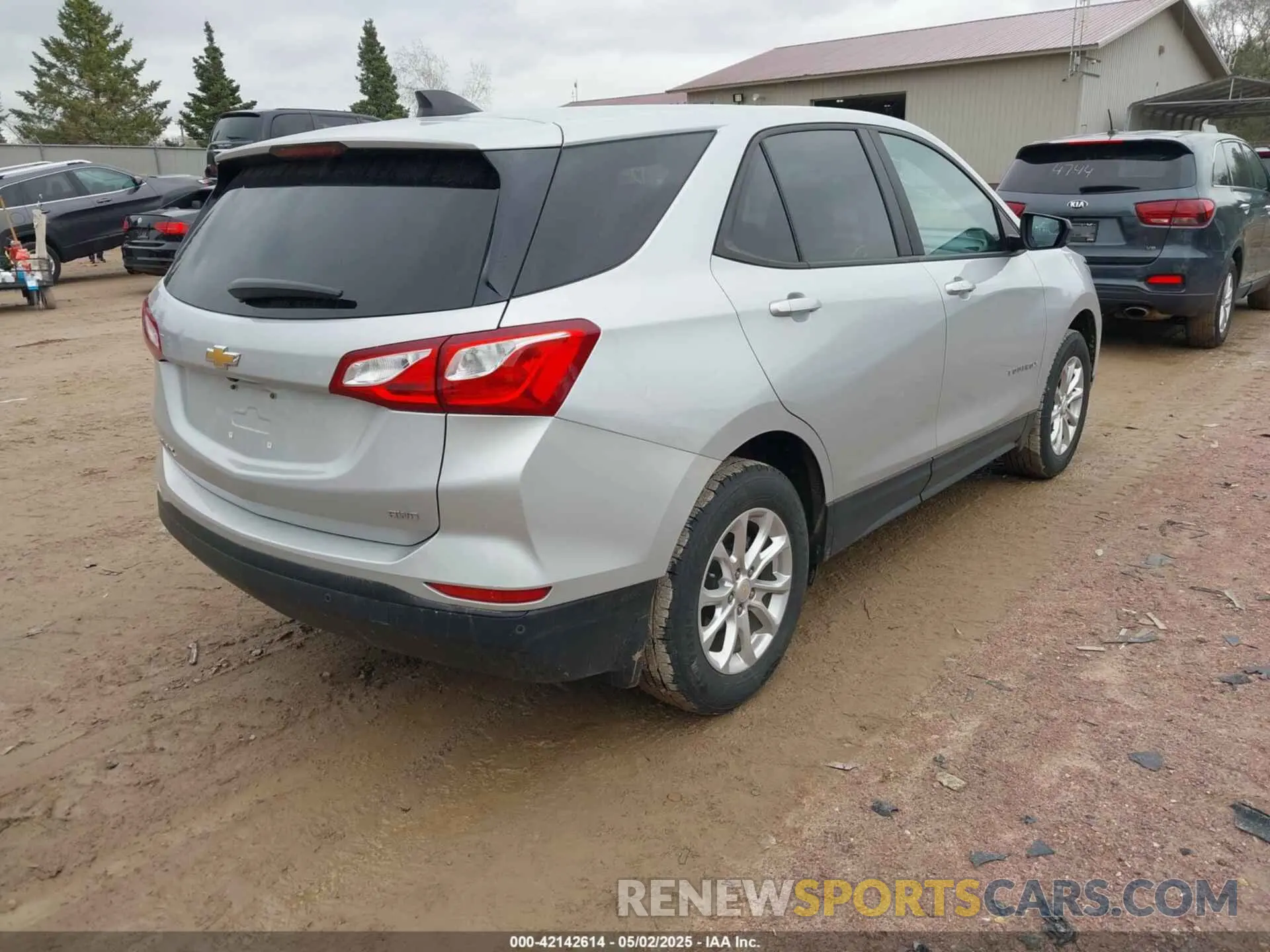 4 fotografías del automóvil dañado 2GNAX5EV2L6232295 CHEVROLET EQUINOX 2020