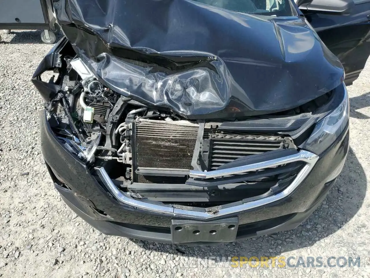 12 fotografías del automóvil dañado 2GNAX5EV9L6246419 CHEVROLET EQUINOX 2020