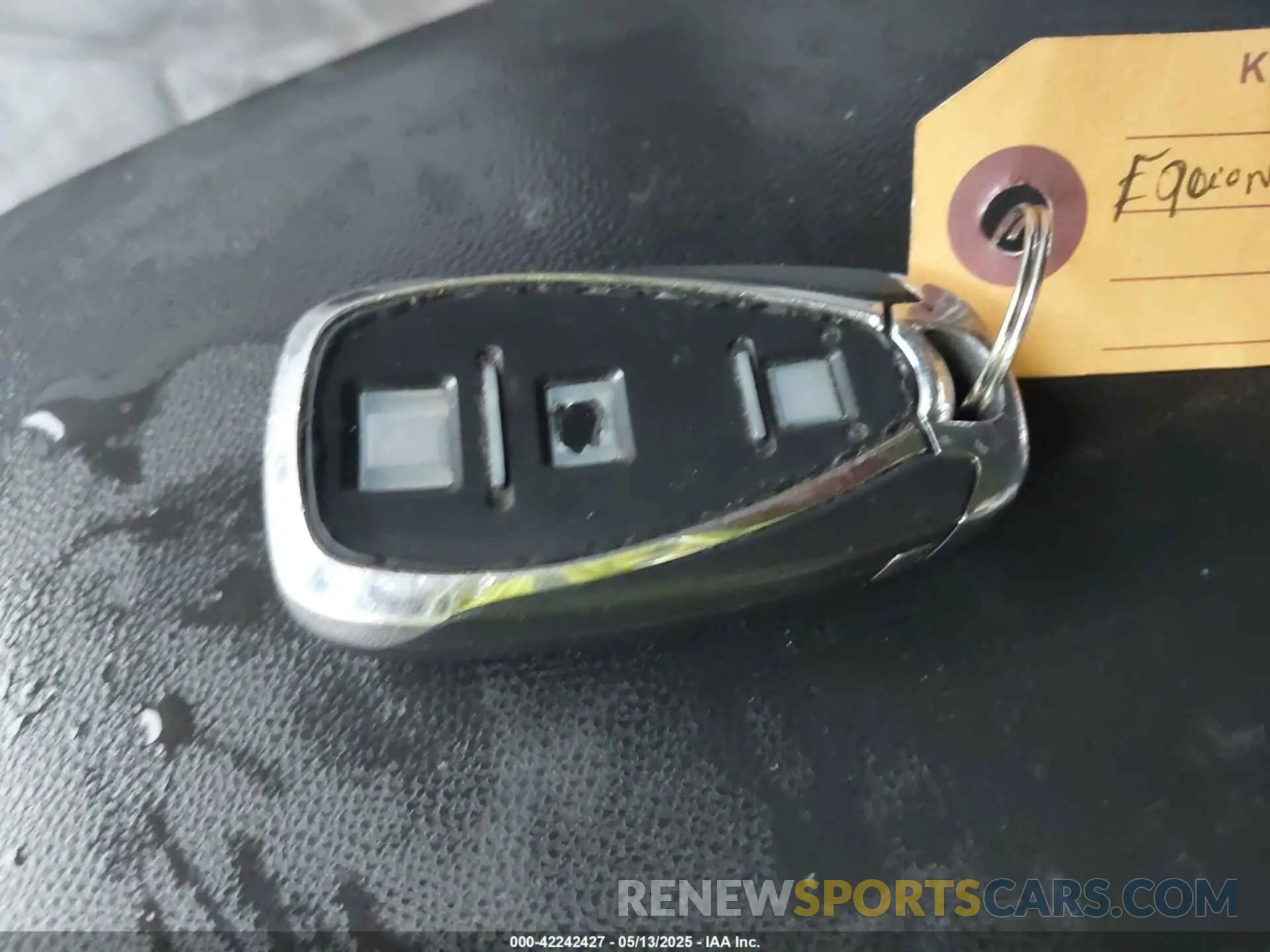 11 fotografías del automóvil dañado 2GNAXFEVXL6167010 CHEVROLET EQUINOX 2020