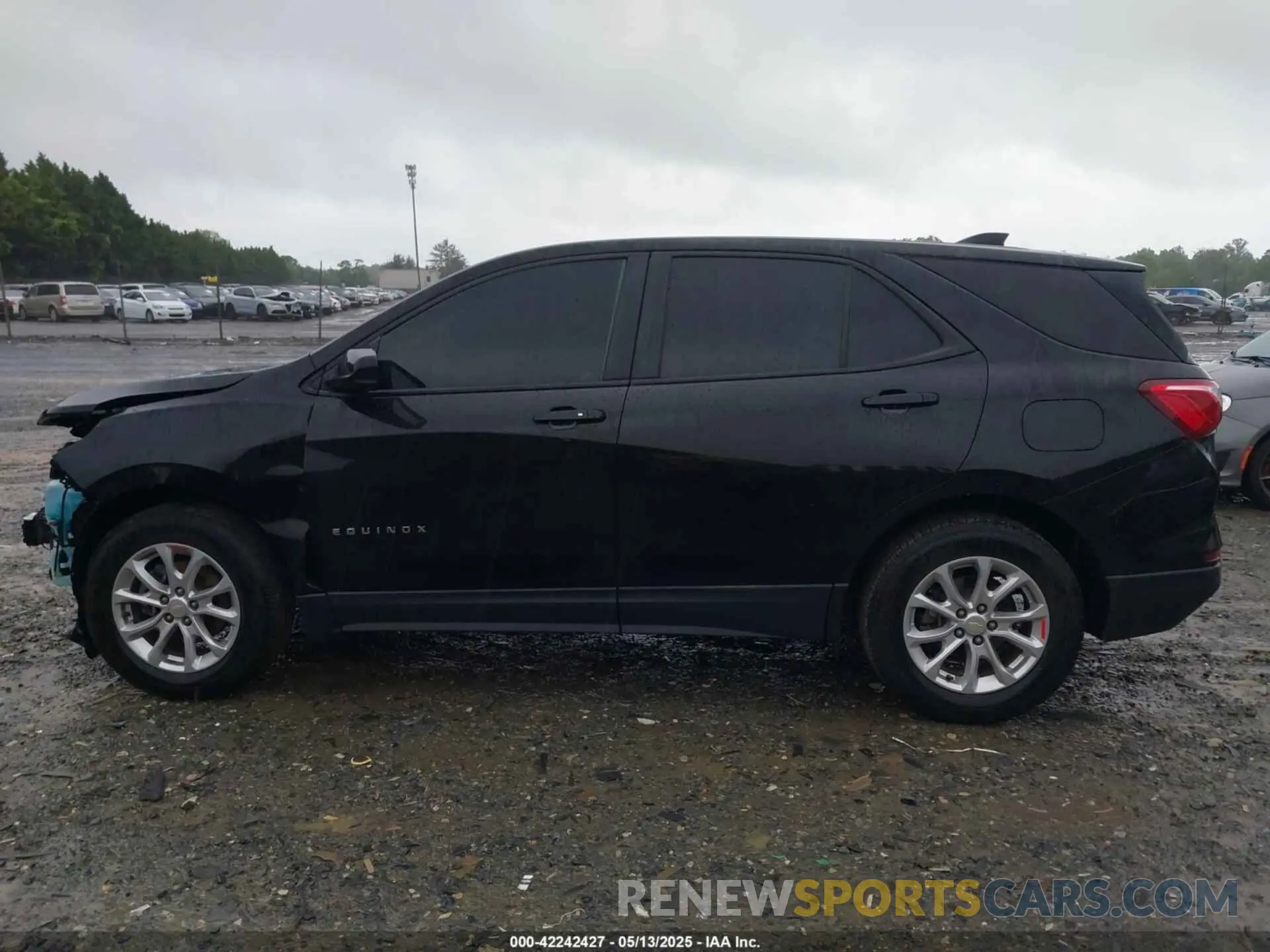 14 fotografías del automóvil dañado 2GNAXFEVXL6167010 CHEVROLET EQUINOX 2020