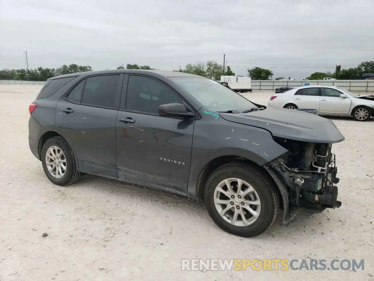 4 fotografías del automóvil dañado 2GNAXHEV0L6177864 CHEVROLET EQUINOX 2020