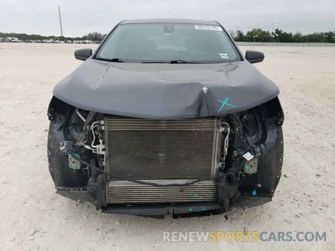 5 fotografías del automóvil dañado 2GNAXHEV0L6177864 CHEVROLET EQUINOX 2020