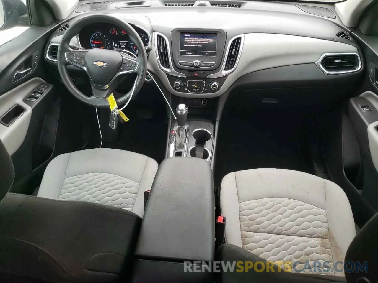 8 fotografías del automóvil dañado 2GNAXHEV0L6177864 CHEVROLET EQUINOX 2020