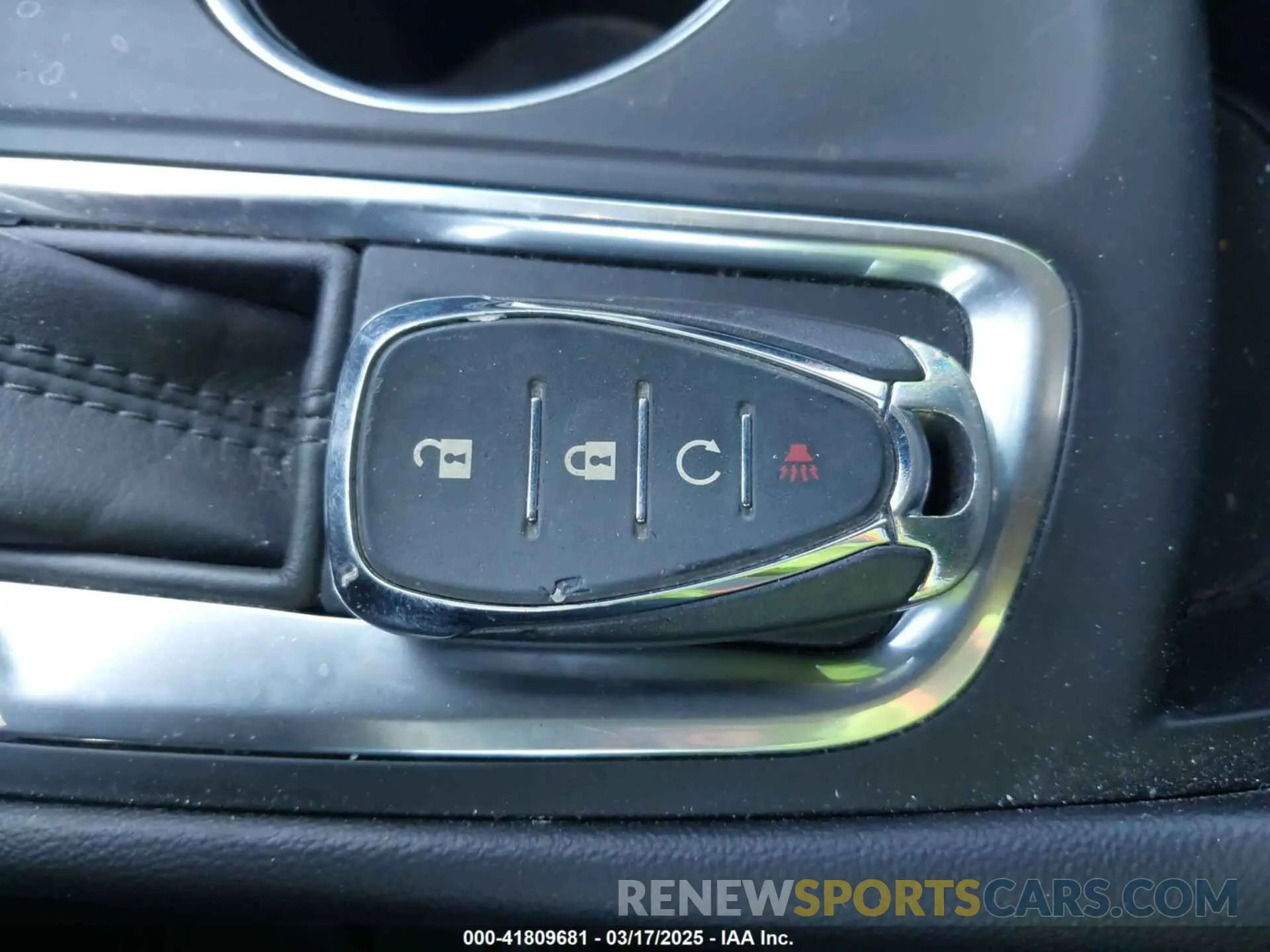 11 fotografías del automóvil dañado 2GNAXHEV1L6158532 CHEVROLET EQUINOX 2020