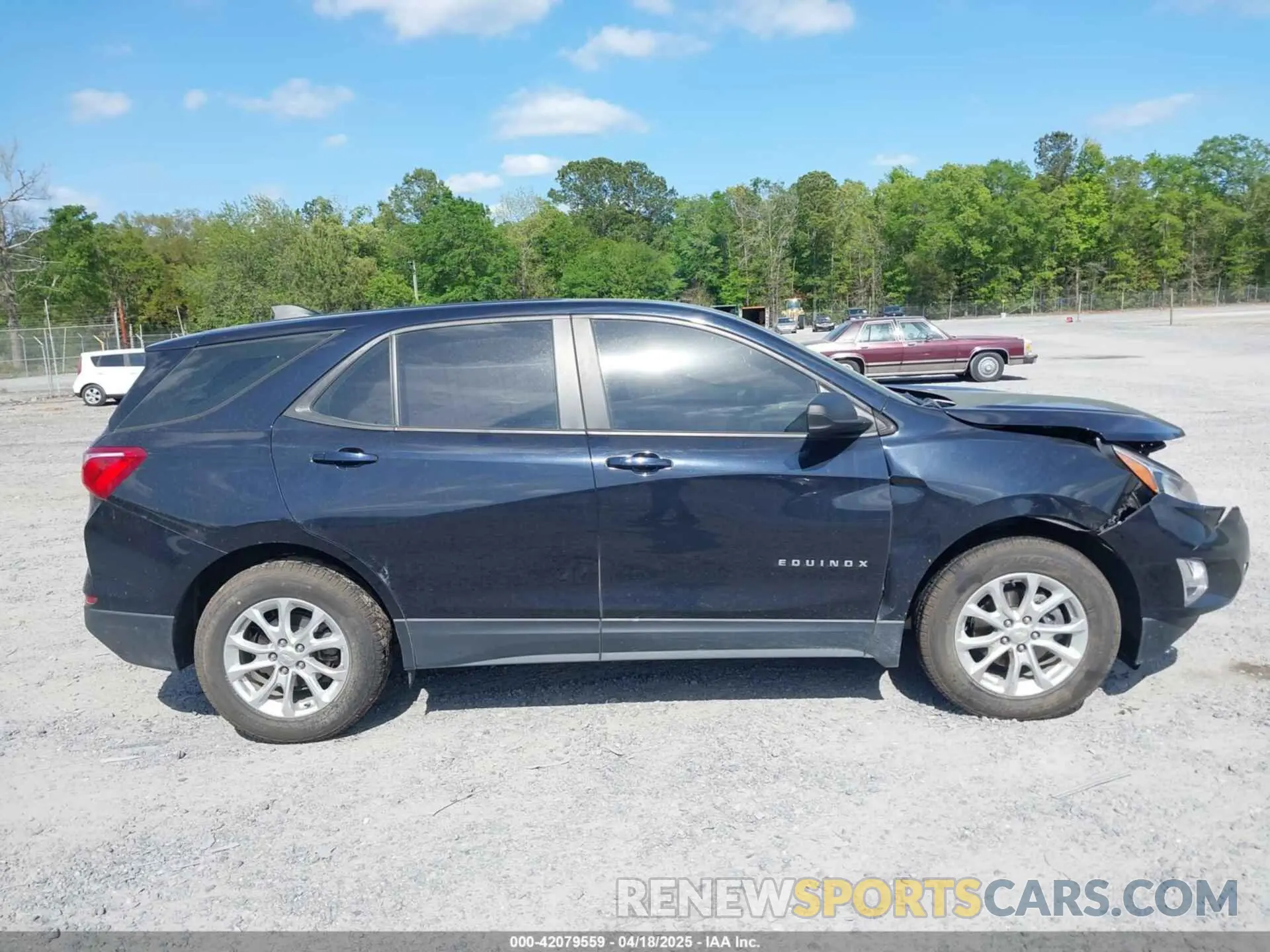 13 fotografías del automóvil dañado 2GNAXHEV1L6188288 CHEVROLET EQUINOX 2020