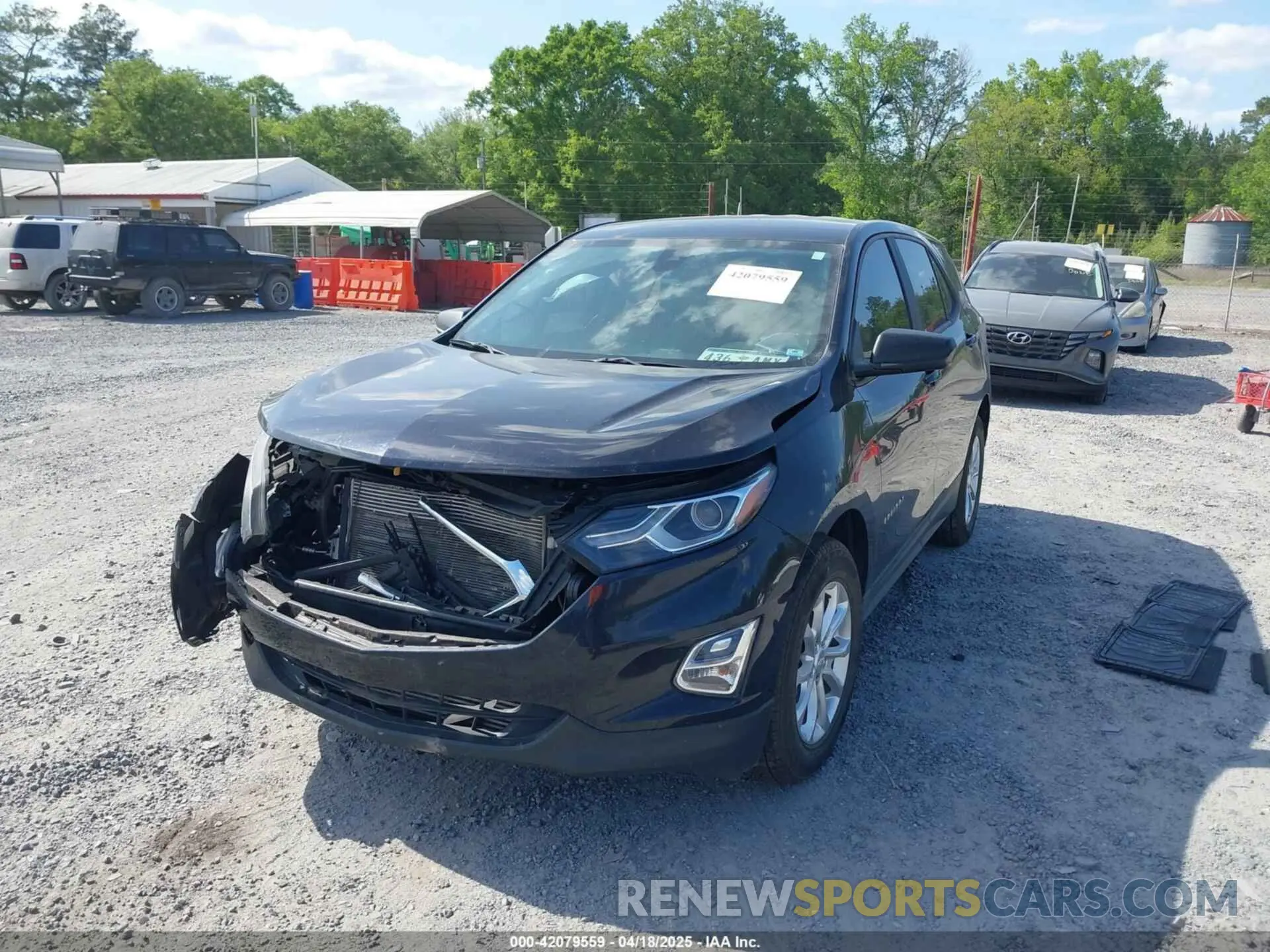 2 fotografías del automóvil dañado 2GNAXHEV1L6188288 CHEVROLET EQUINOX 2020
