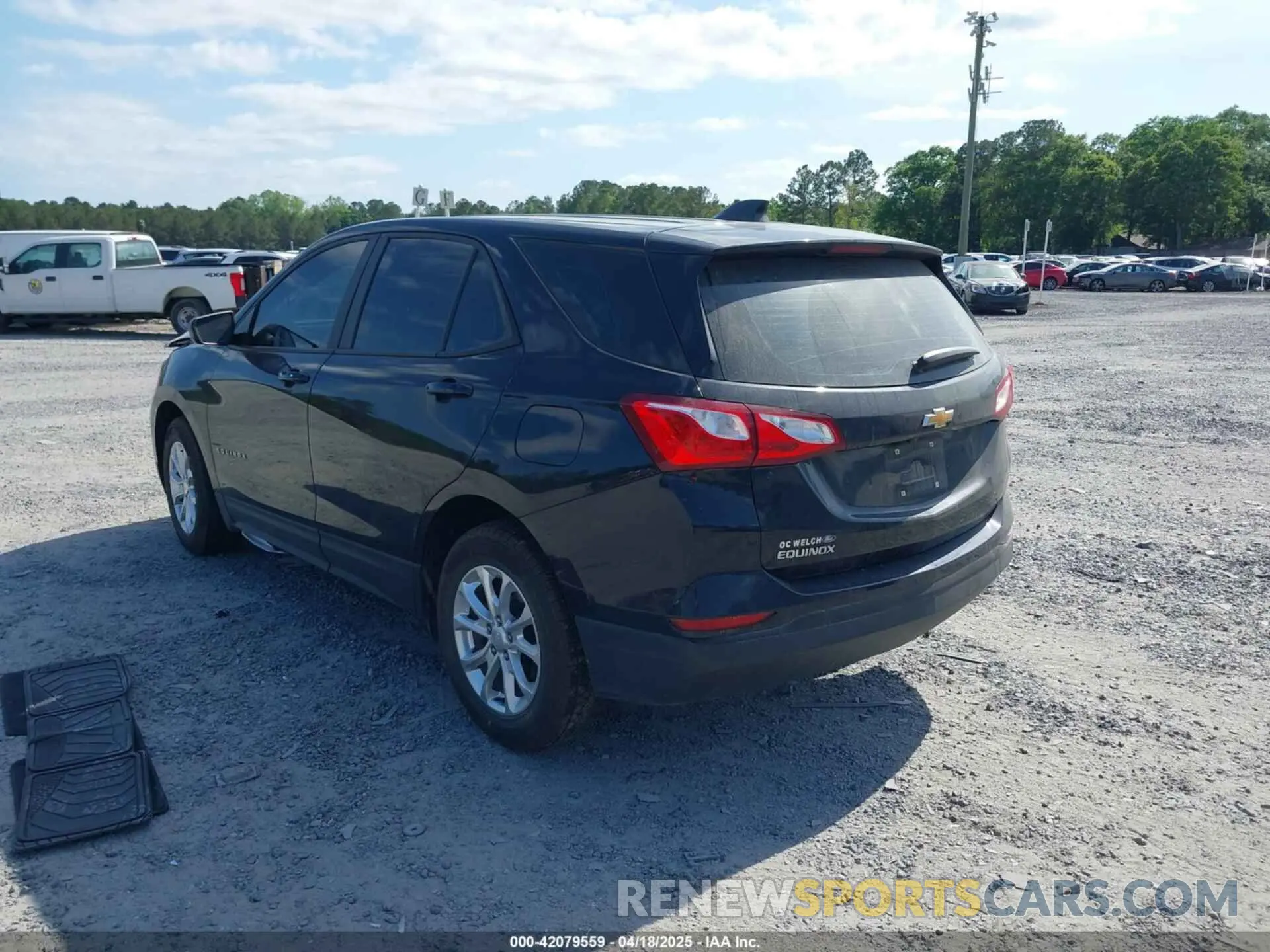 3 fotografías del automóvil dañado 2GNAXHEV1L6188288 CHEVROLET EQUINOX 2020