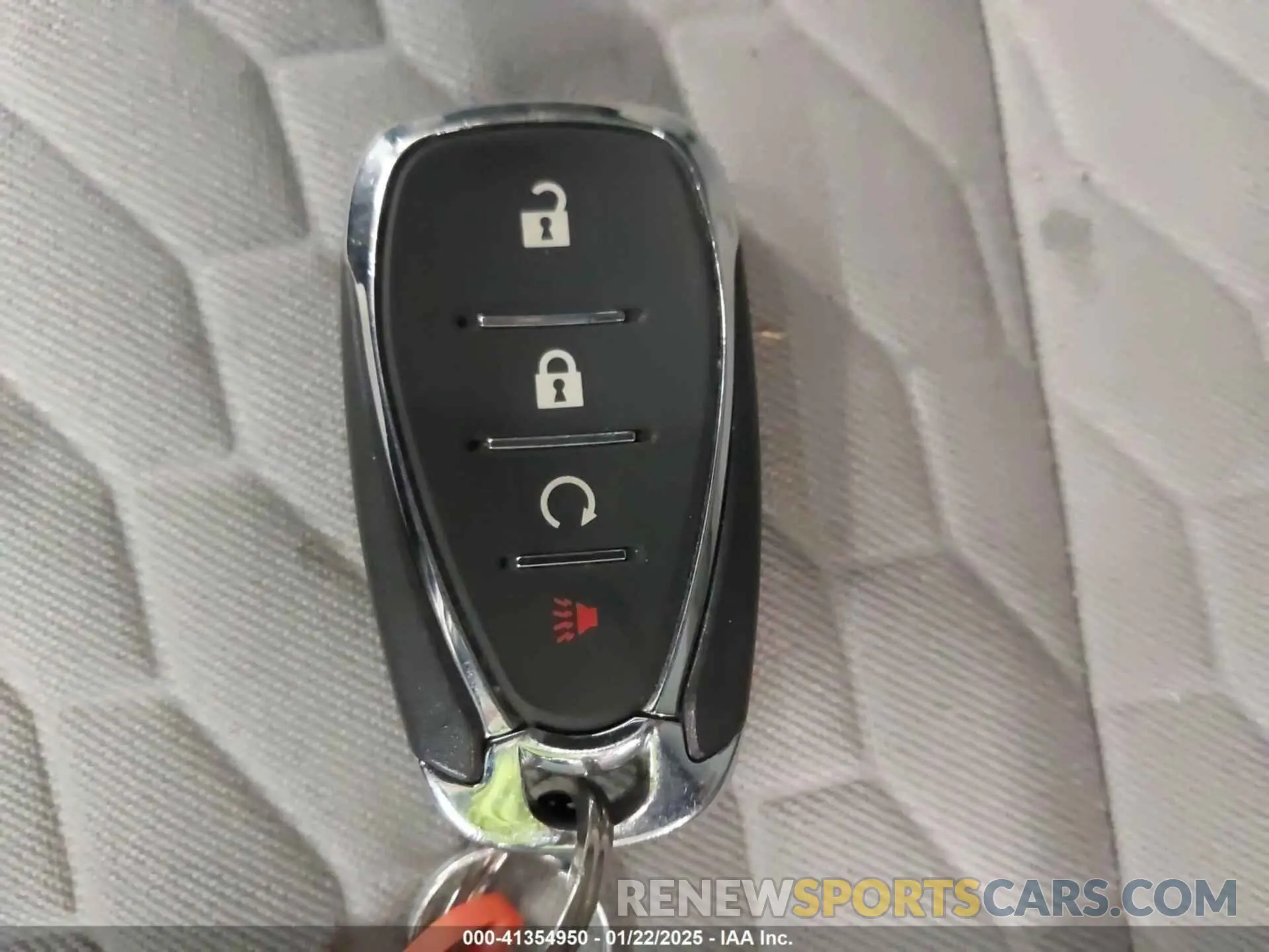 11 fotografías del automóvil dañado 2GNAXHEV2L6181866 CHEVROLET EQUINOX 2020