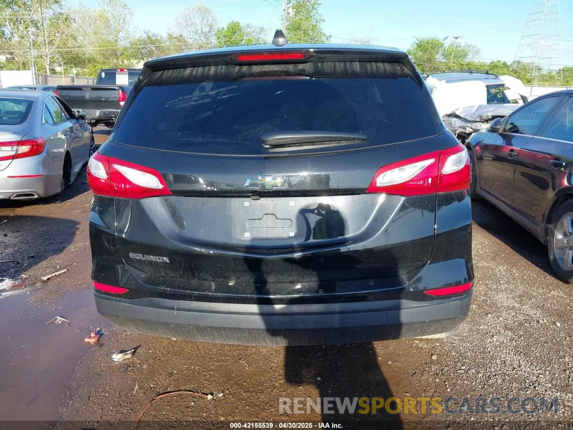 17 fotografías del automóvil dañado 2GNAXHEV2L6221539 CHEVROLET EQUINOX 2020