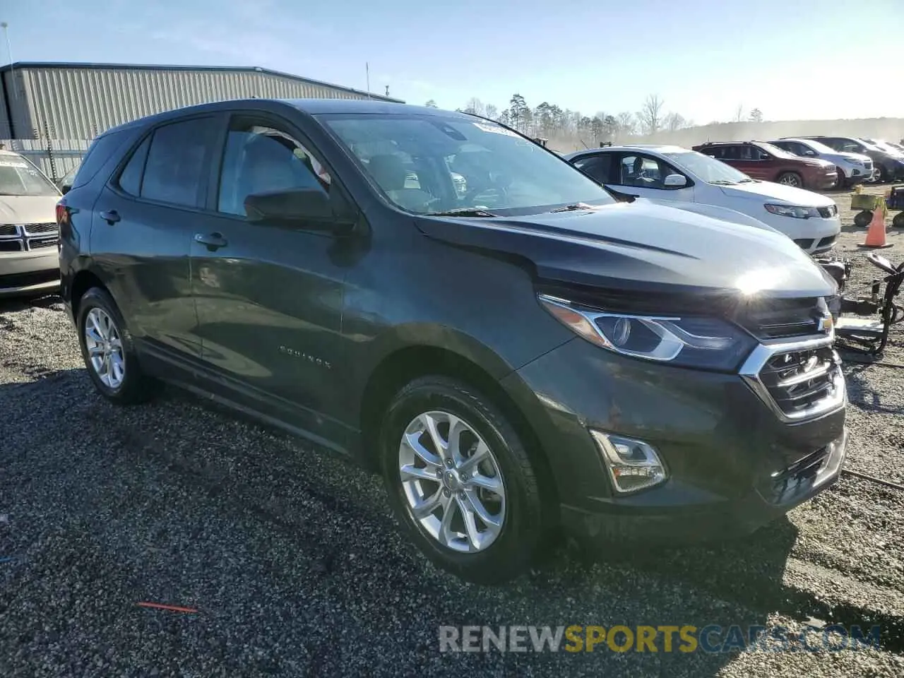 4 fotografías del automóvil dañado 2GNAXHEV3L6127802 CHEVROLET EQUINOX 2020