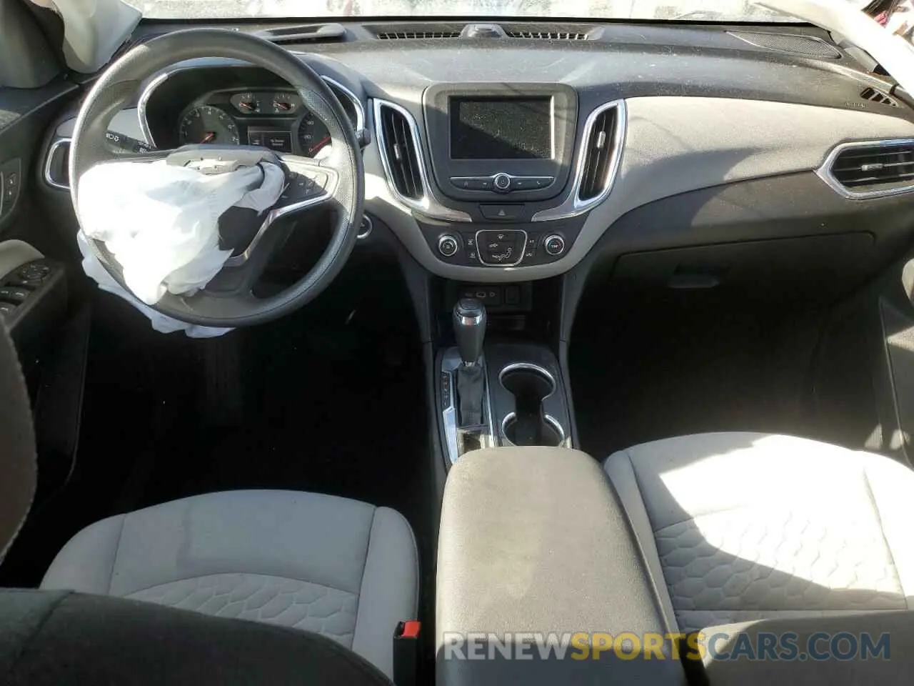 8 fotografías del automóvil dañado 2GNAXHEV3L6127802 CHEVROLET EQUINOX 2020