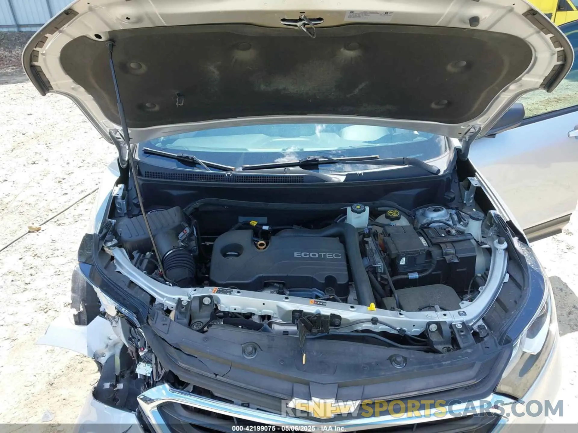 10 fotografías del automóvil dañado 2GNAXHEV3L6173341 CHEVROLET EQUINOX 2020