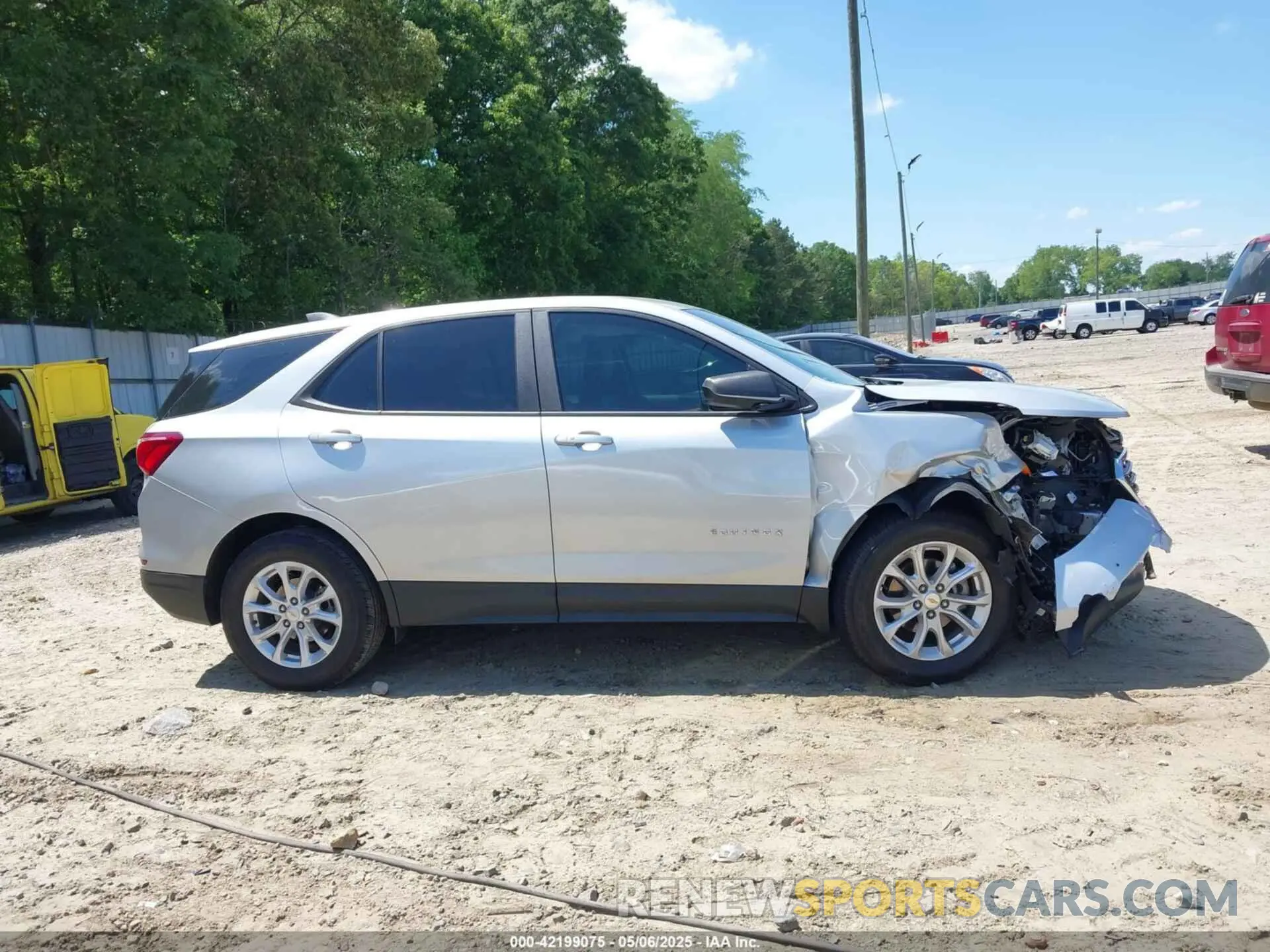 12 fotografías del automóvil dañado 2GNAXHEV3L6173341 CHEVROLET EQUINOX 2020