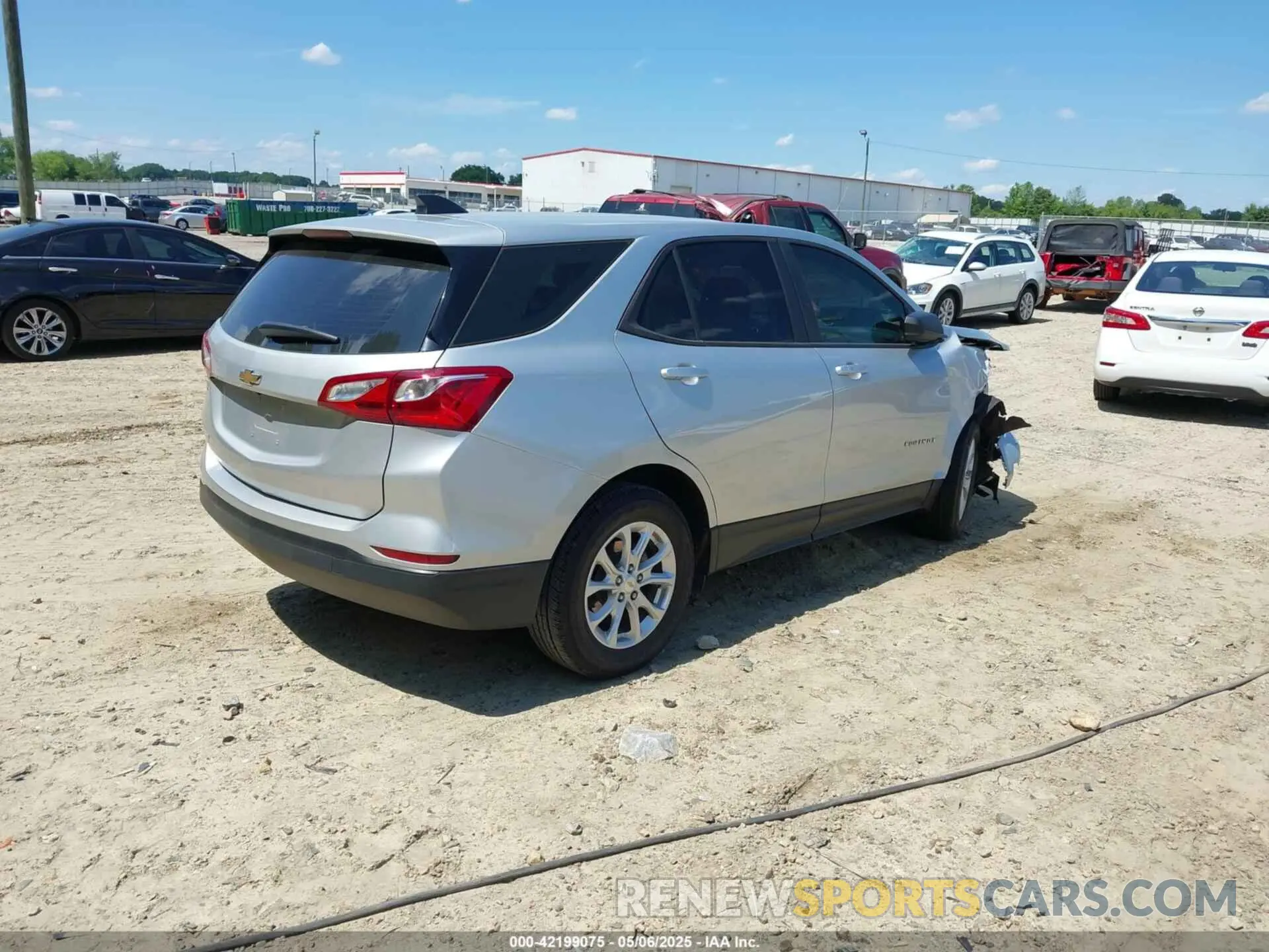 4 fotografías del automóvil dañado 2GNAXHEV3L6173341 CHEVROLET EQUINOX 2020
