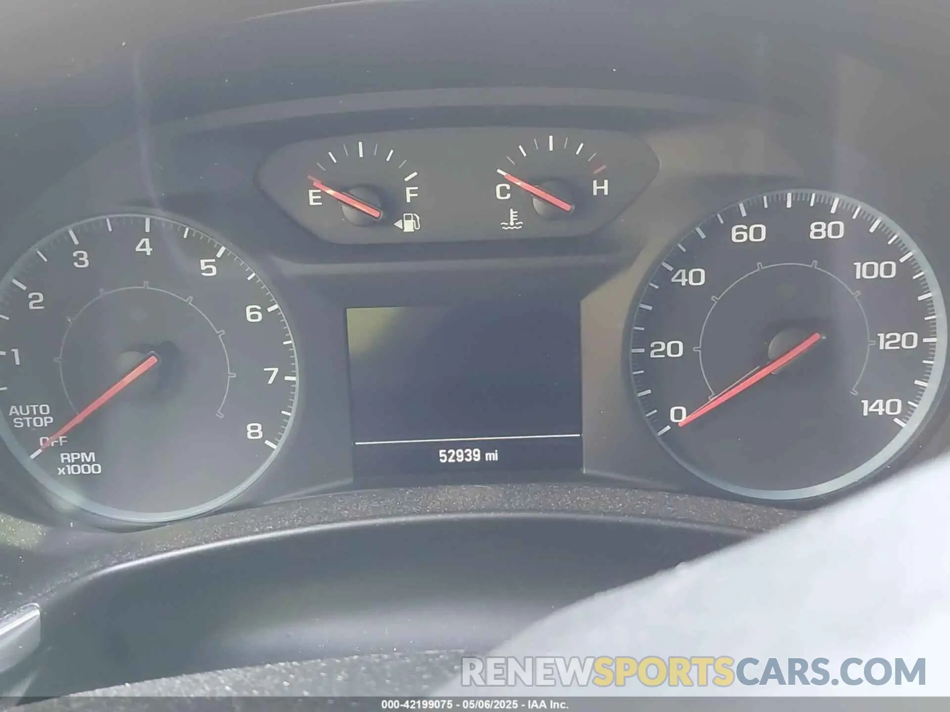 7 fotografías del automóvil dañado 2GNAXHEV3L6173341 CHEVROLET EQUINOX 2020