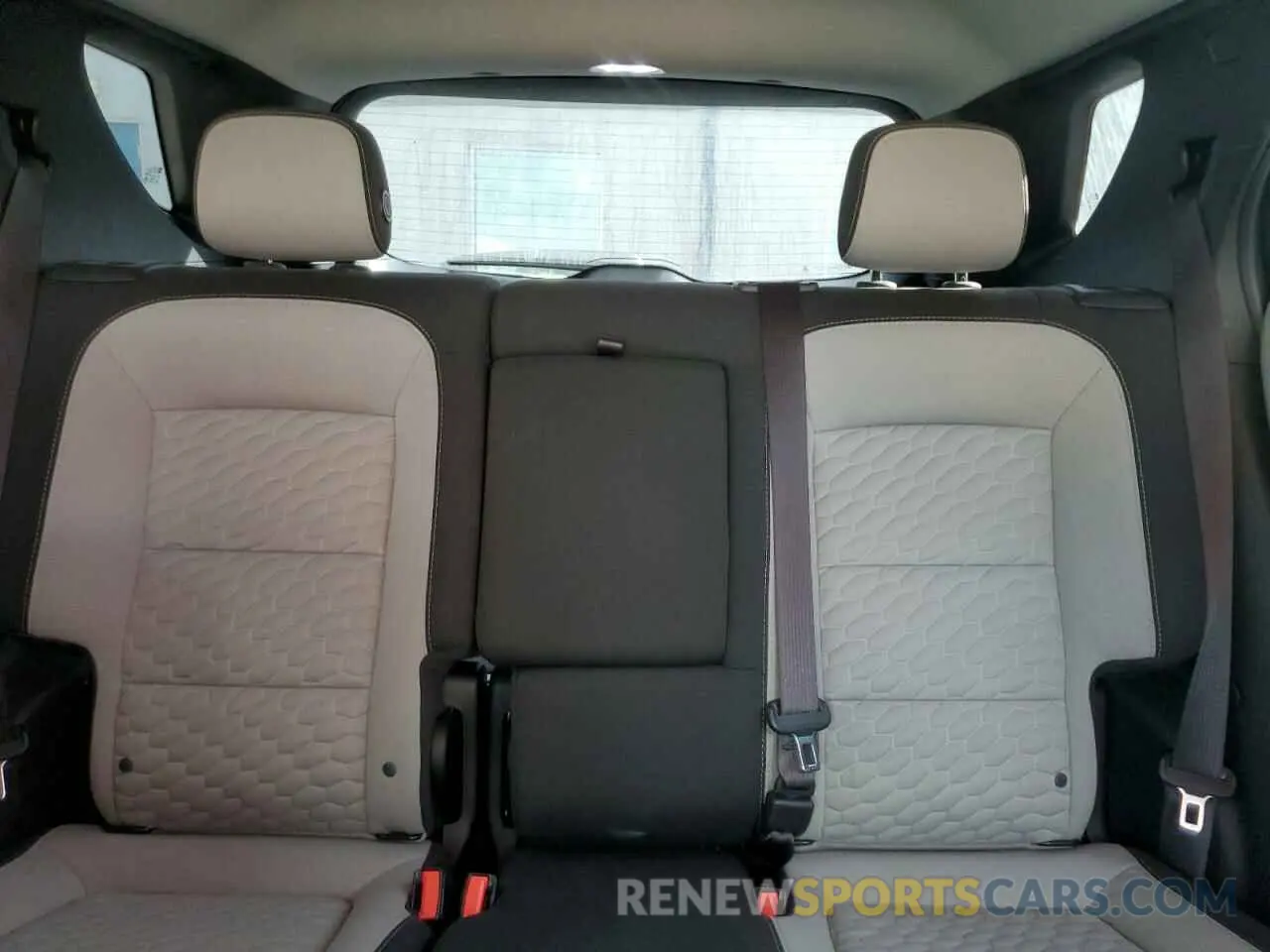 10 fotografías del automóvil dañado 2GNAXHEV3L6204071 CHEVROLET EQUINOX 2020