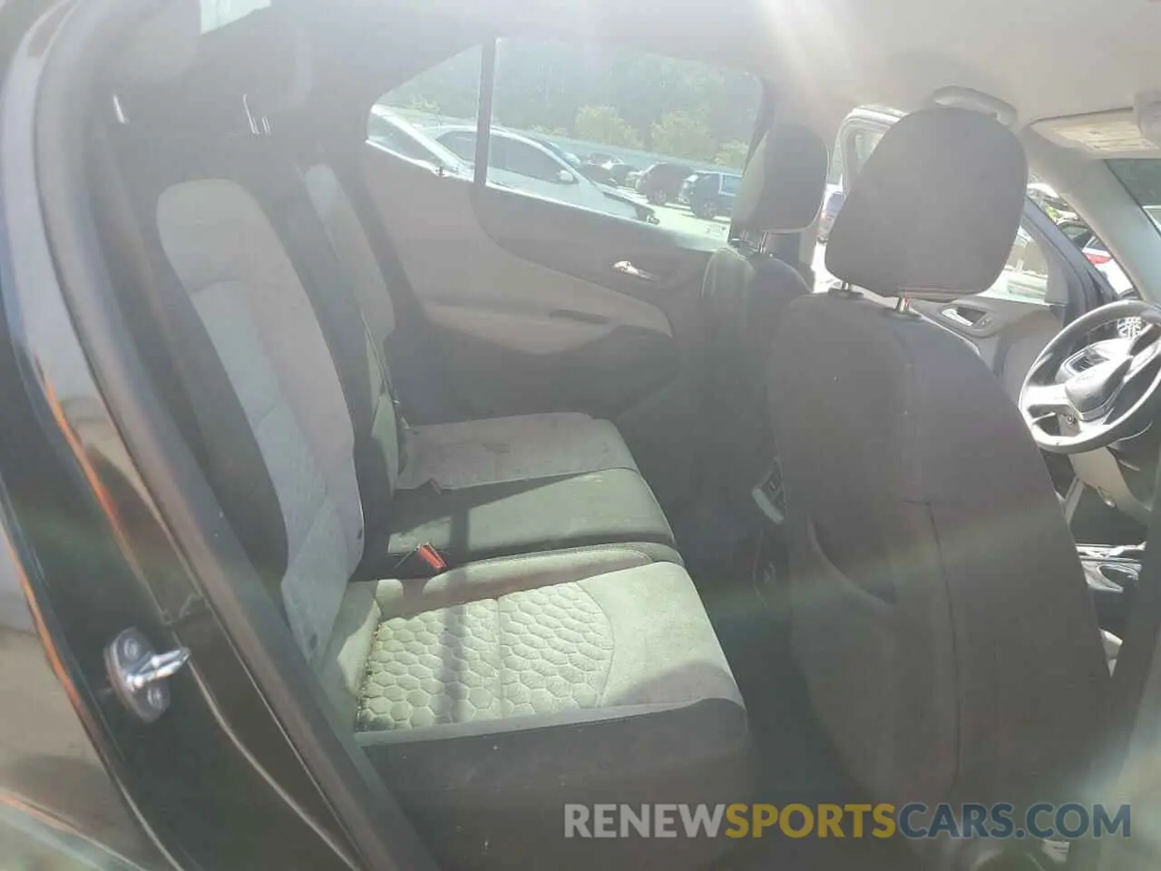 10 fotografías del automóvil dañado 2GNAXHEV4L6217198 CHEVROLET EQUINOX 2020