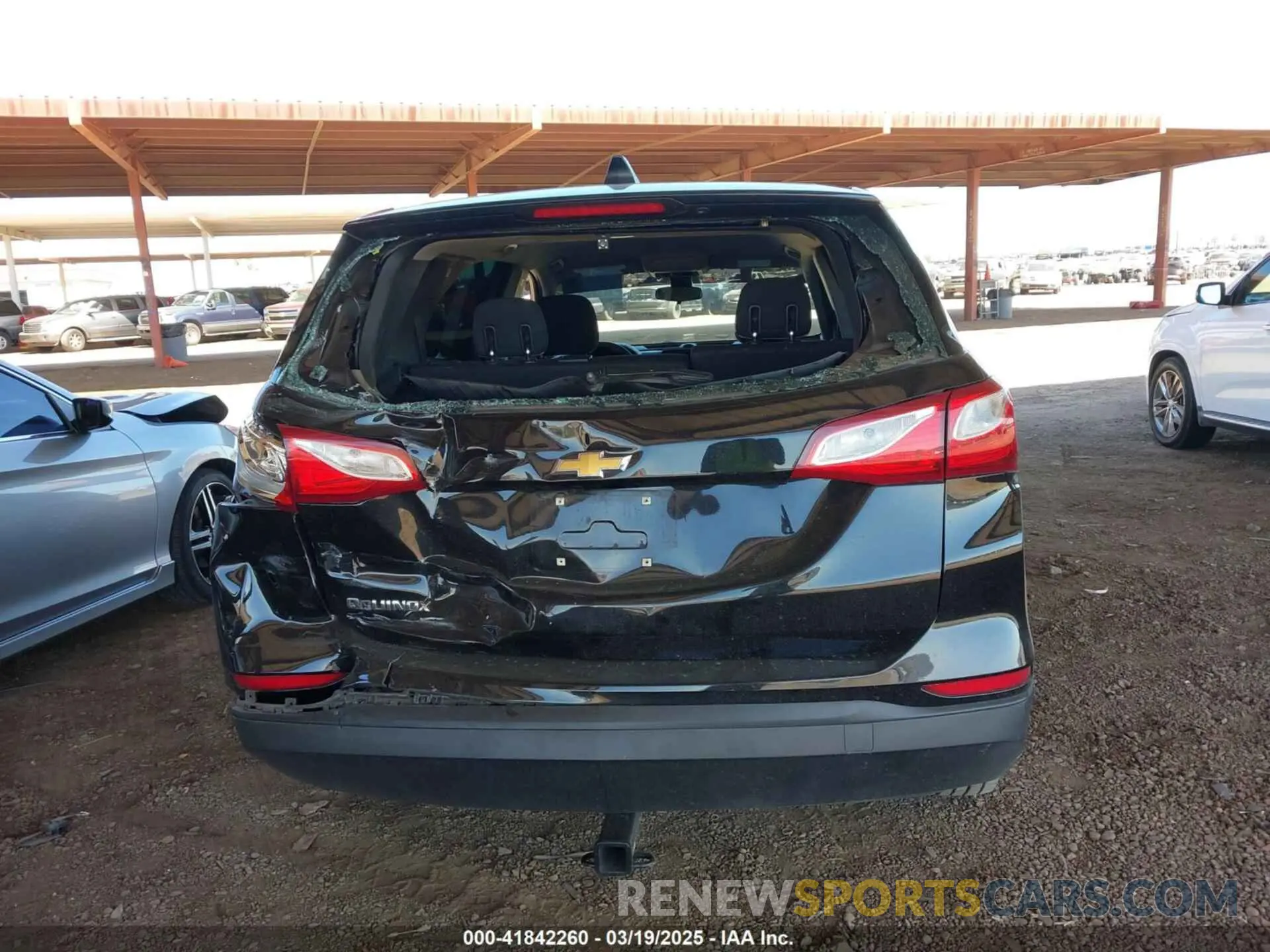 16 fotografías del automóvil dañado 2GNAXHEV4L6251819 CHEVROLET EQUINOX 2020