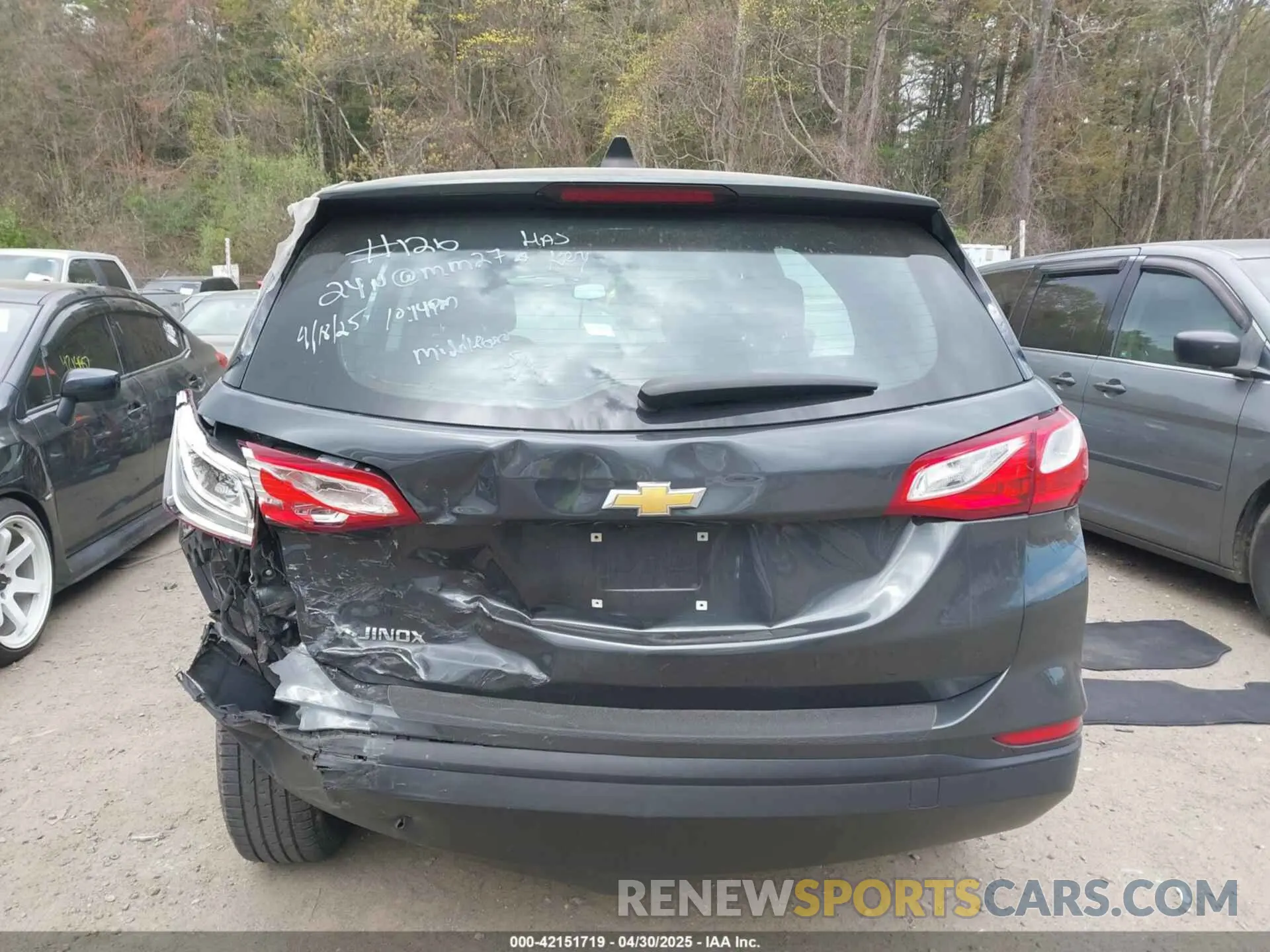 15 fotografías del automóvil dañado 2GNAXHEV4L6273674 CHEVROLET EQUINOX 2020