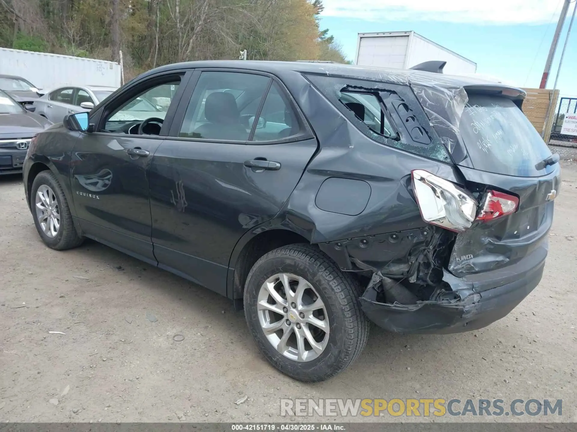 3 fotografías del automóvil dañado 2GNAXHEV4L6273674 CHEVROLET EQUINOX 2020