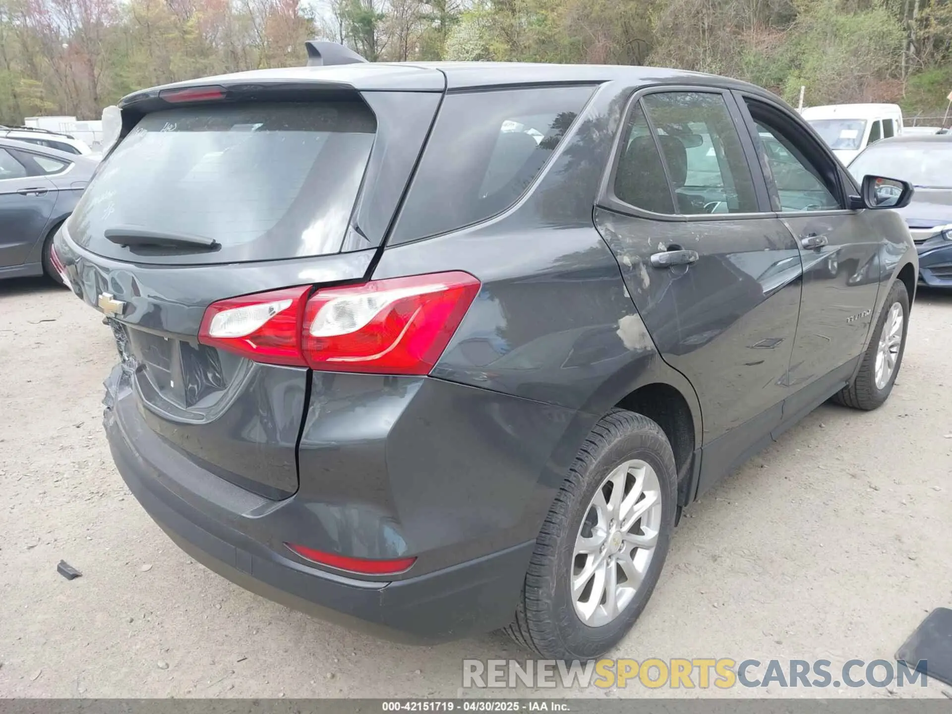 4 fotografías del automóvil dañado 2GNAXHEV4L6273674 CHEVROLET EQUINOX 2020