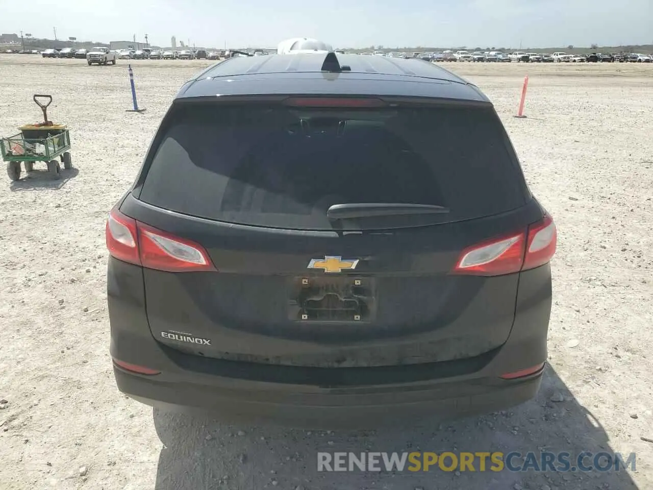 6 fotografías del automóvil dañado 2GNAXHEV5L6249707 CHEVROLET EQUINOX 2020